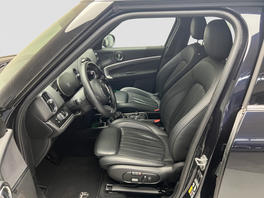 MINI Countryman CooperSE ALL4-image-8