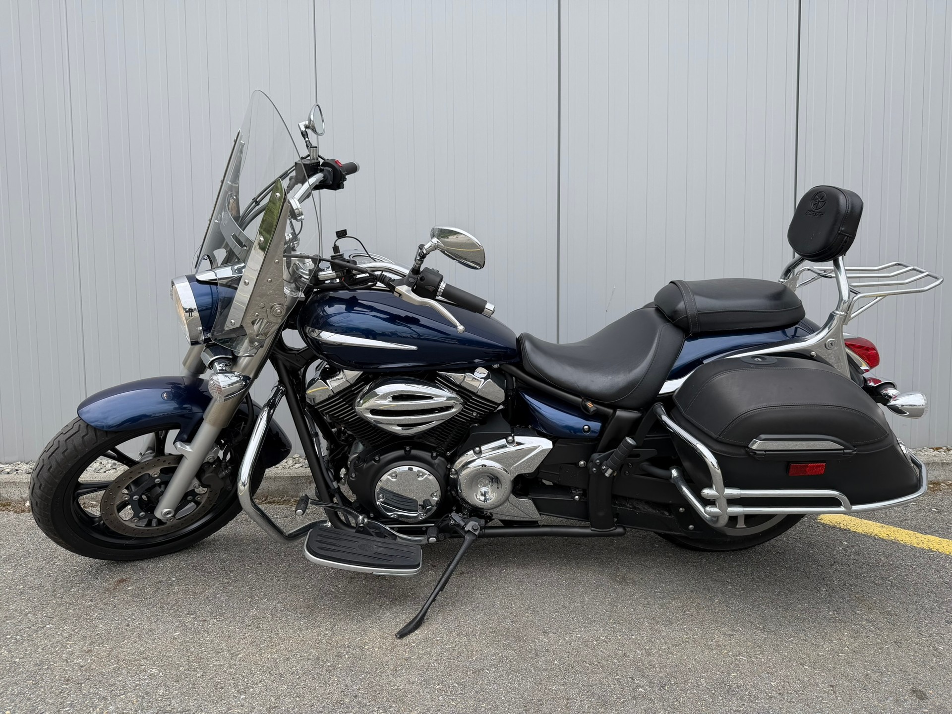 YAMAHA XVS 950 A Midnight Star-showroom-element-2