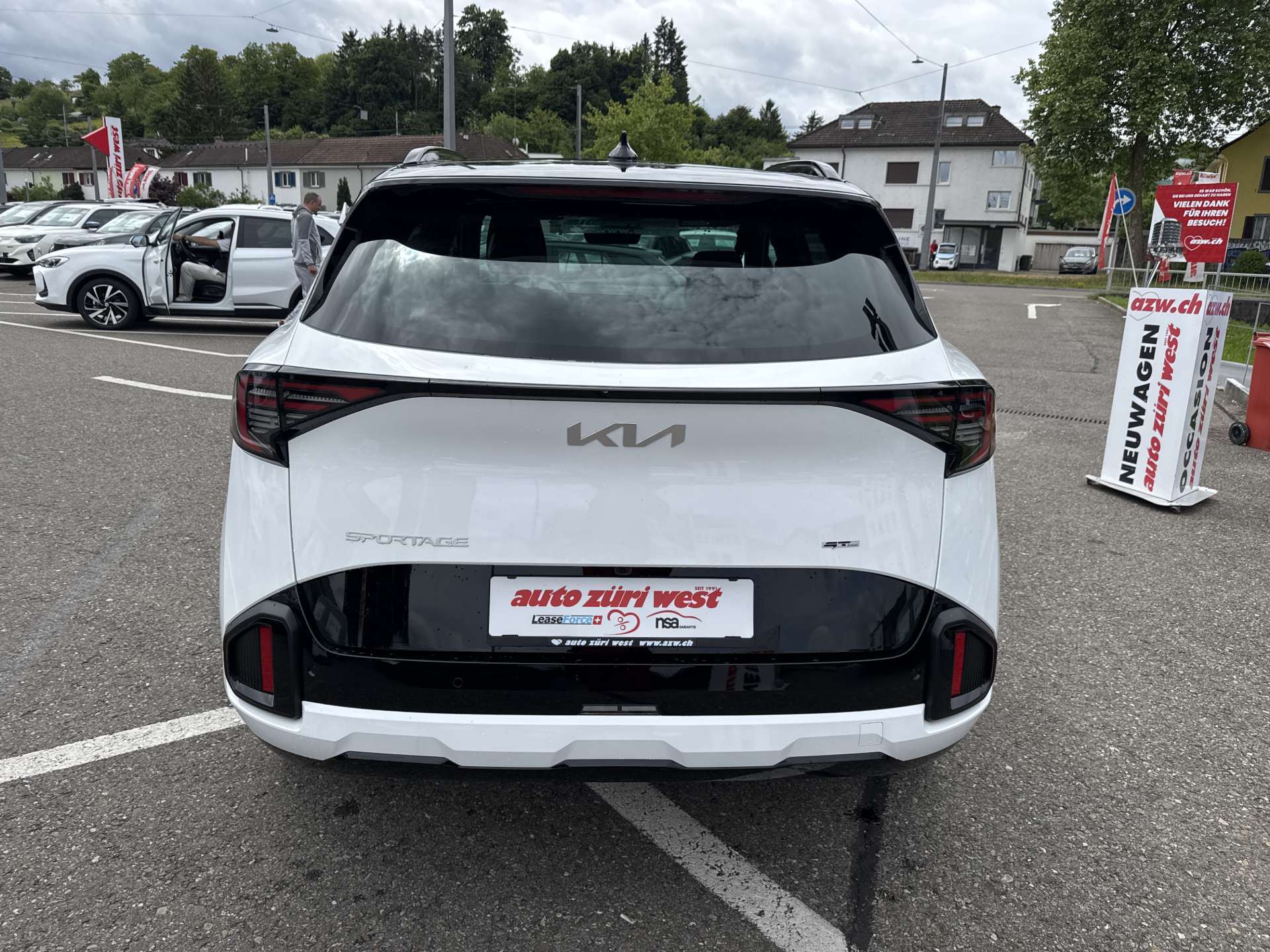 KIA Sportage 1.6T-GDi HEV GT-Line 239PS 4x4 Automat NEUES MODELL-image-14