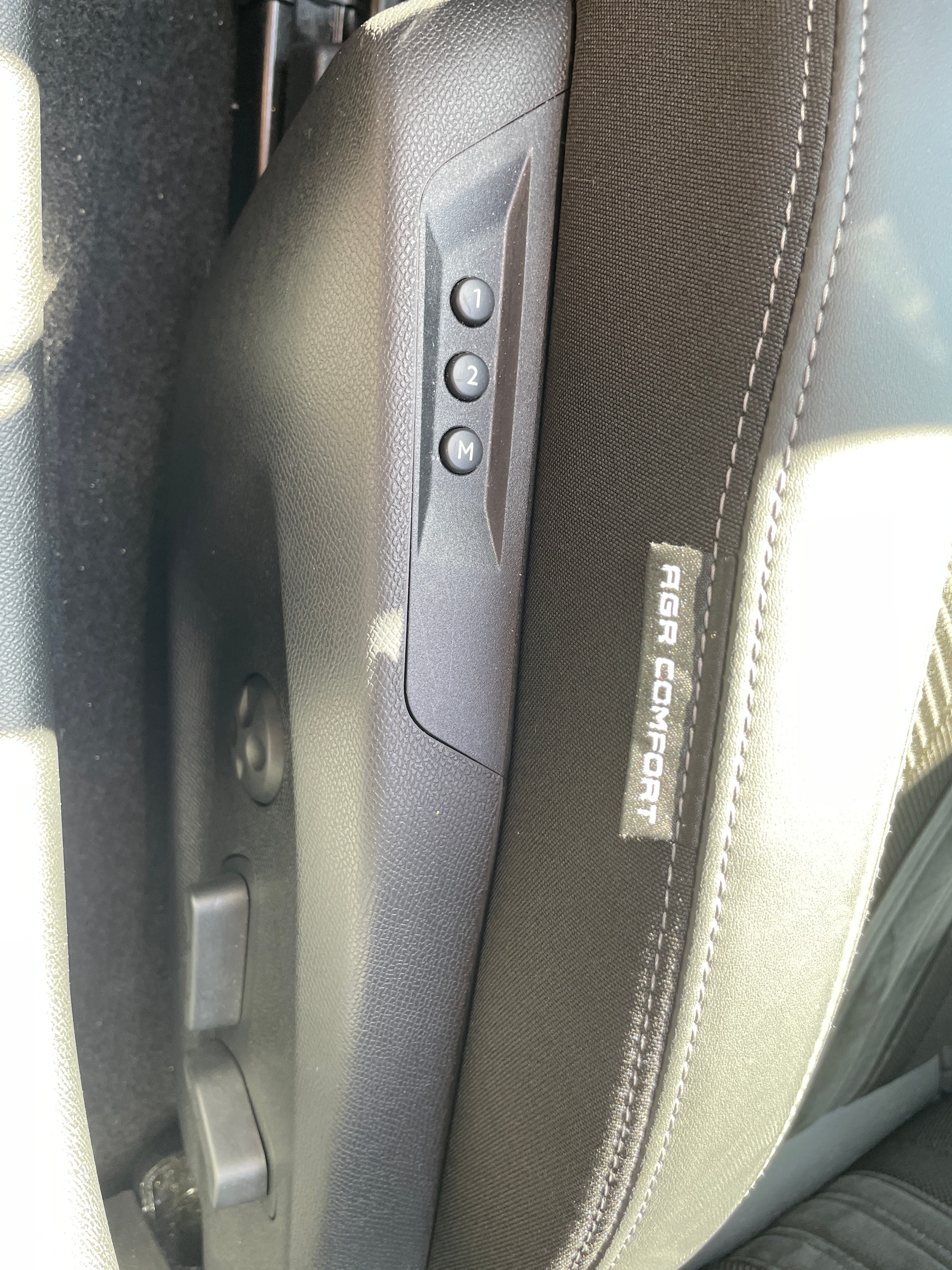 PEUGEOT 308 SW 1.6 PHEV 225 GT-image-16