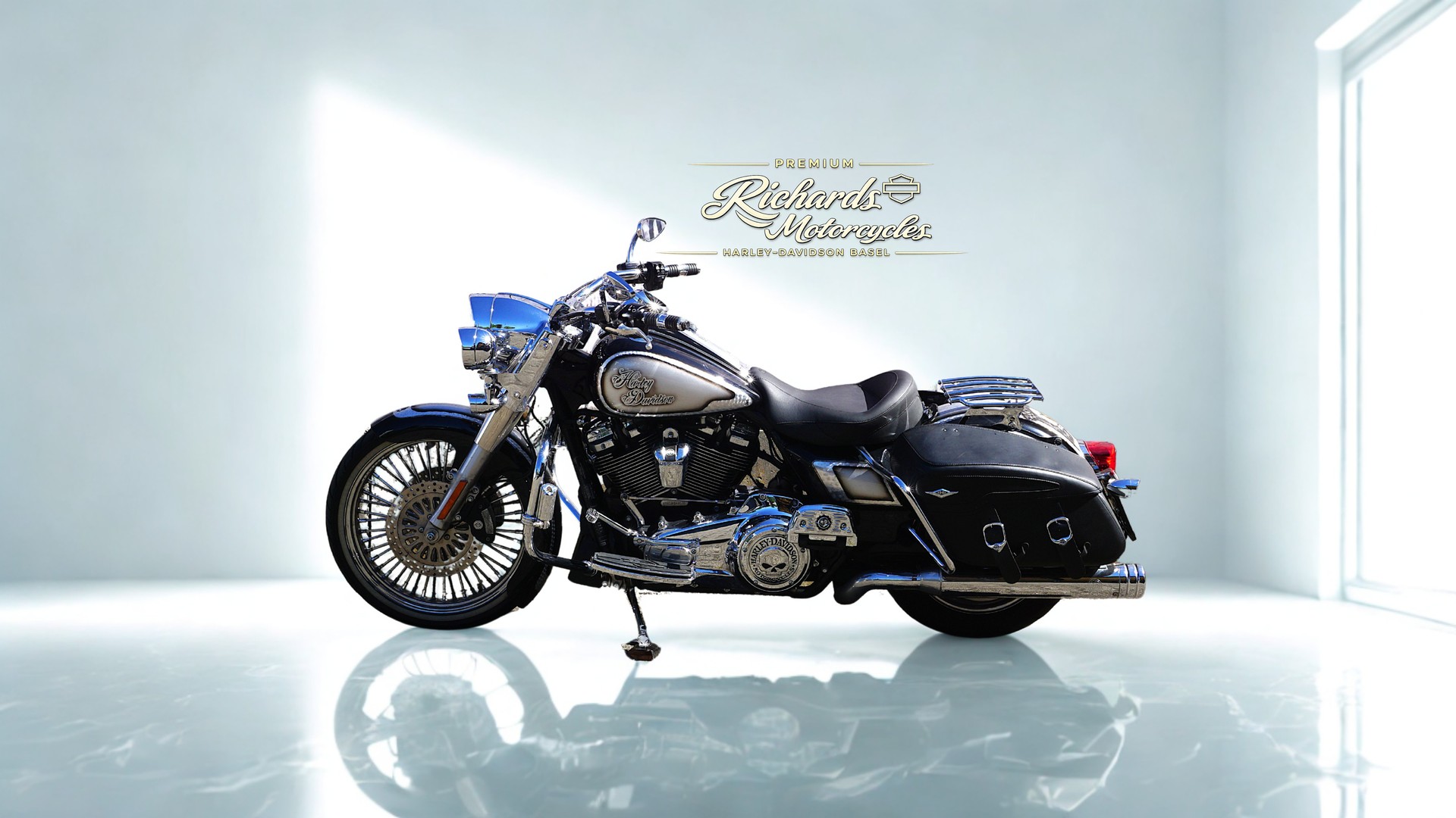 HARLEY-DAVIDSON FLHRC Road King Classic 107 ABS-showroom-element-3