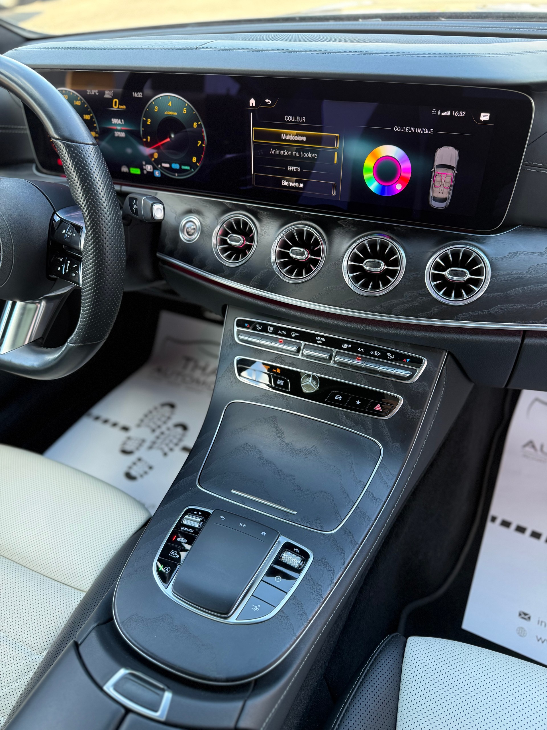 MERCEDES-BENZ E 450 Coupé 4Matic AMG Line 9G-Tronic-image-30