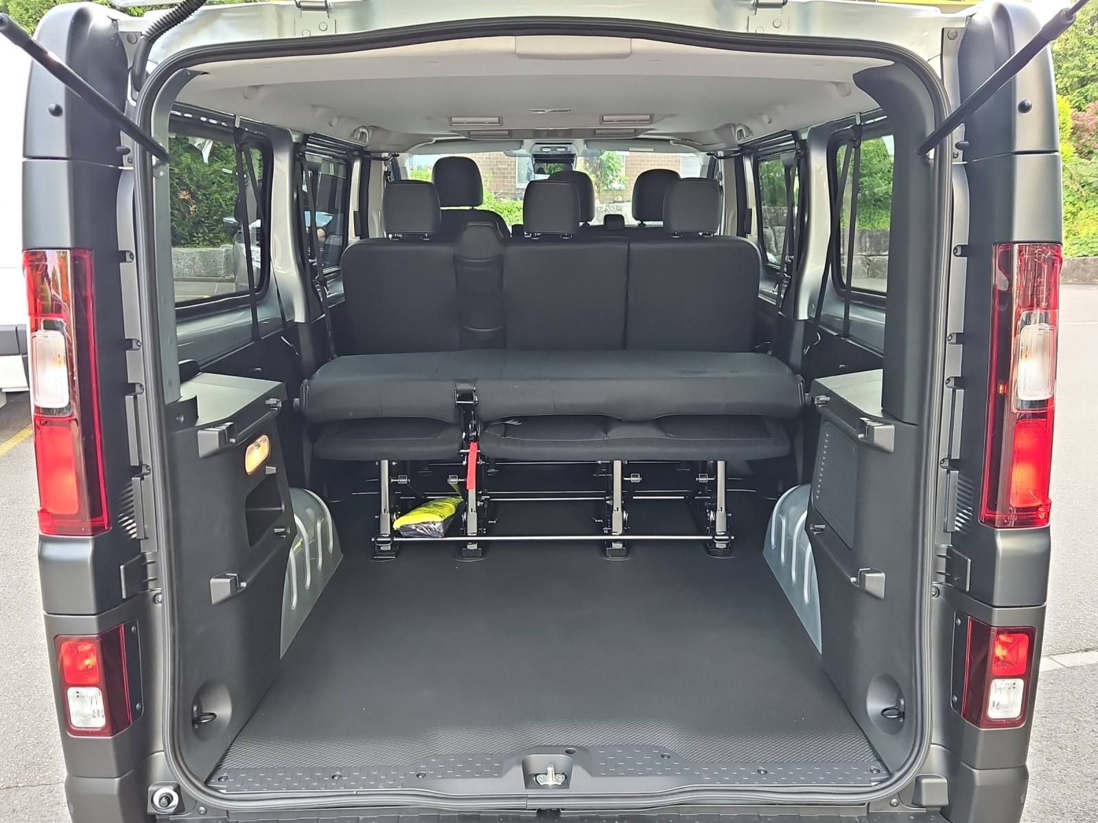 NISSAN Primastarr Kombi 3.0 t L2 H1 2.0 dCi 170 Tekna 9P-image-15