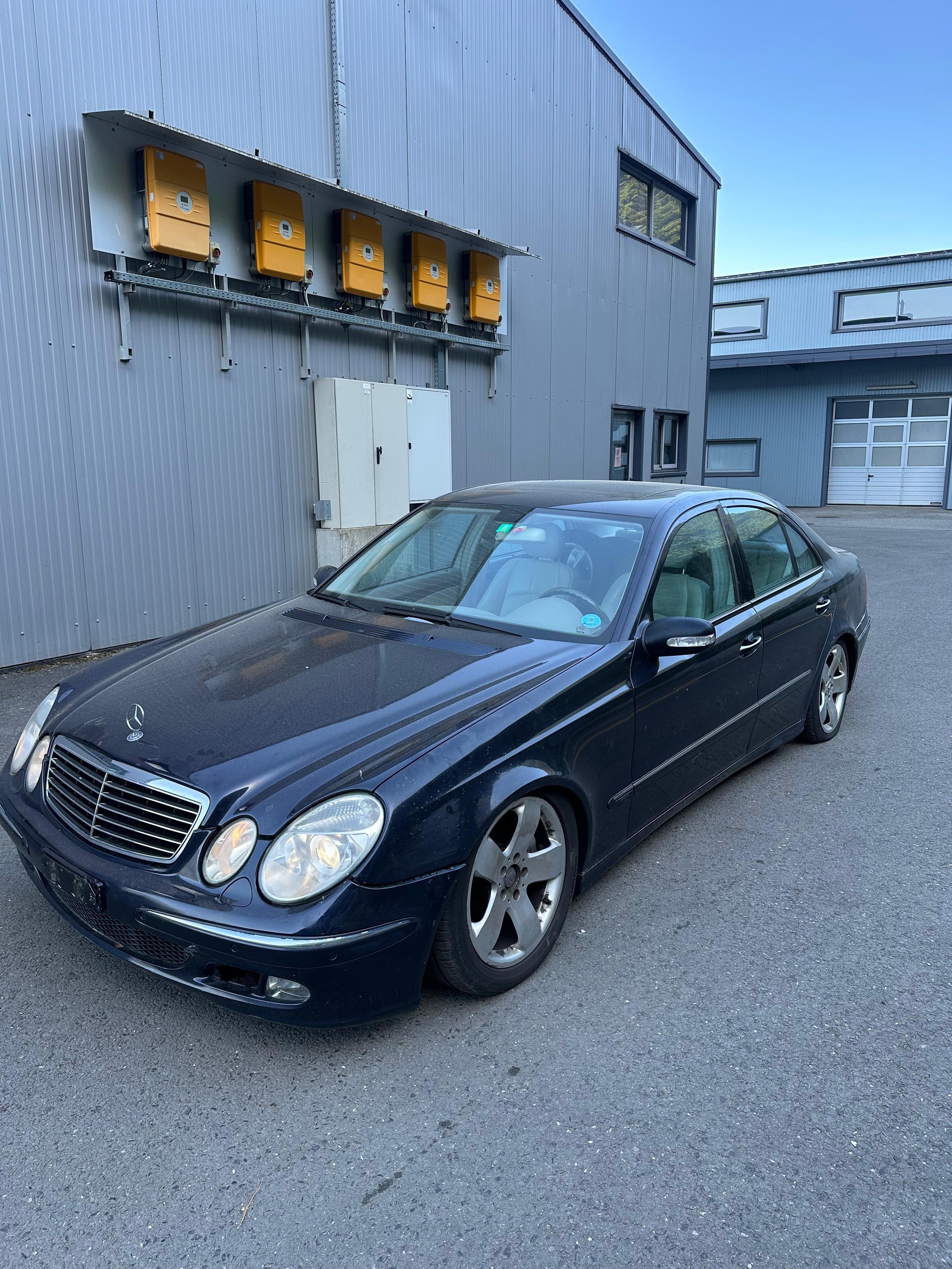 MERCEDES-BENZ E 500 Avantgarde Automatic-image-1