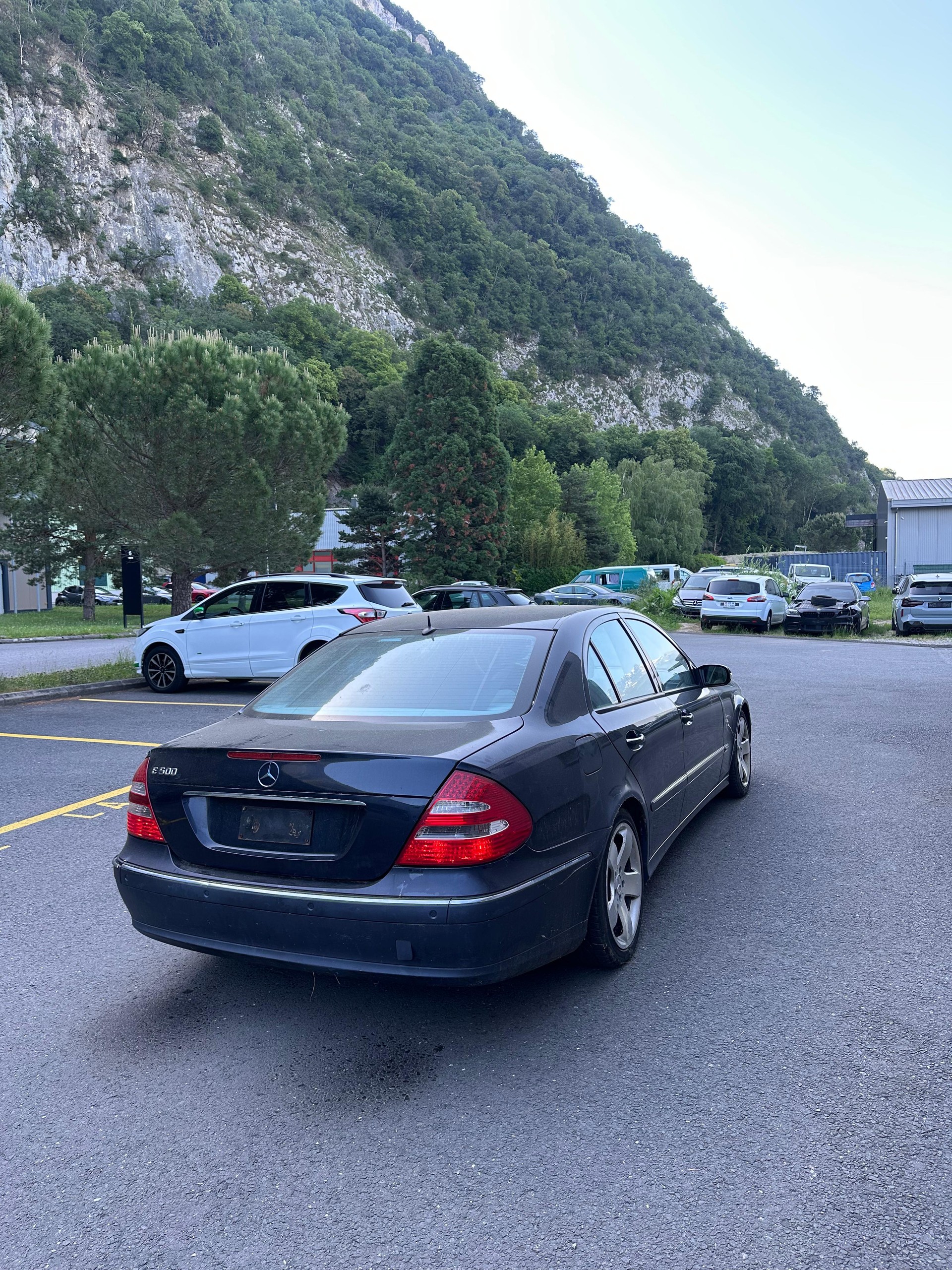 MERCEDES-BENZ E 500 Avantgarde Automatic-image-4