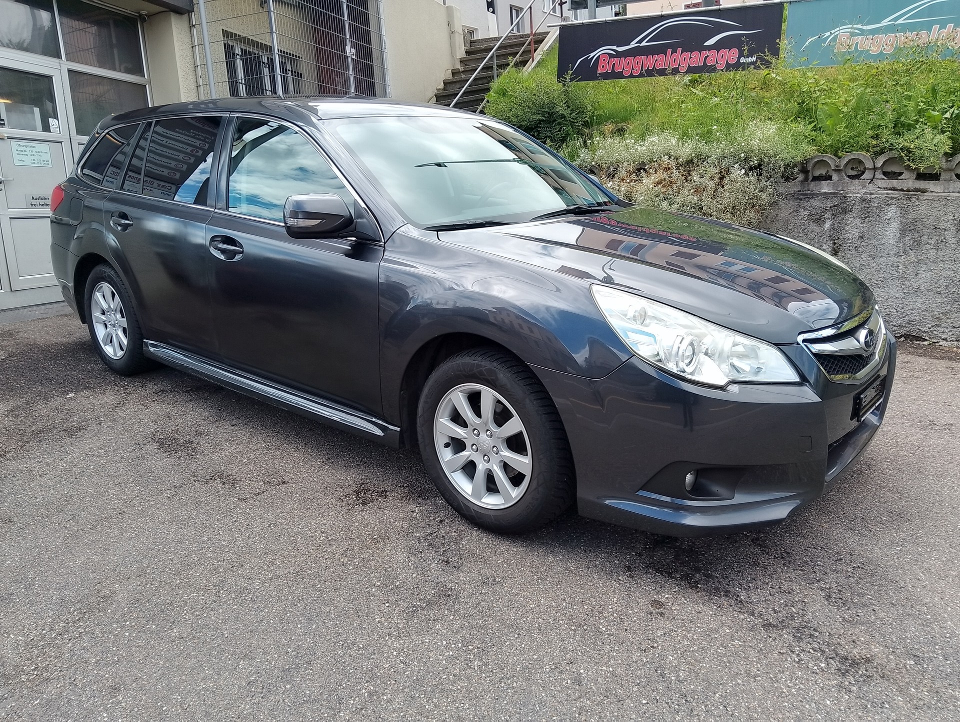 SUBARU Legacy 2.0i Swiss AWD-image-6