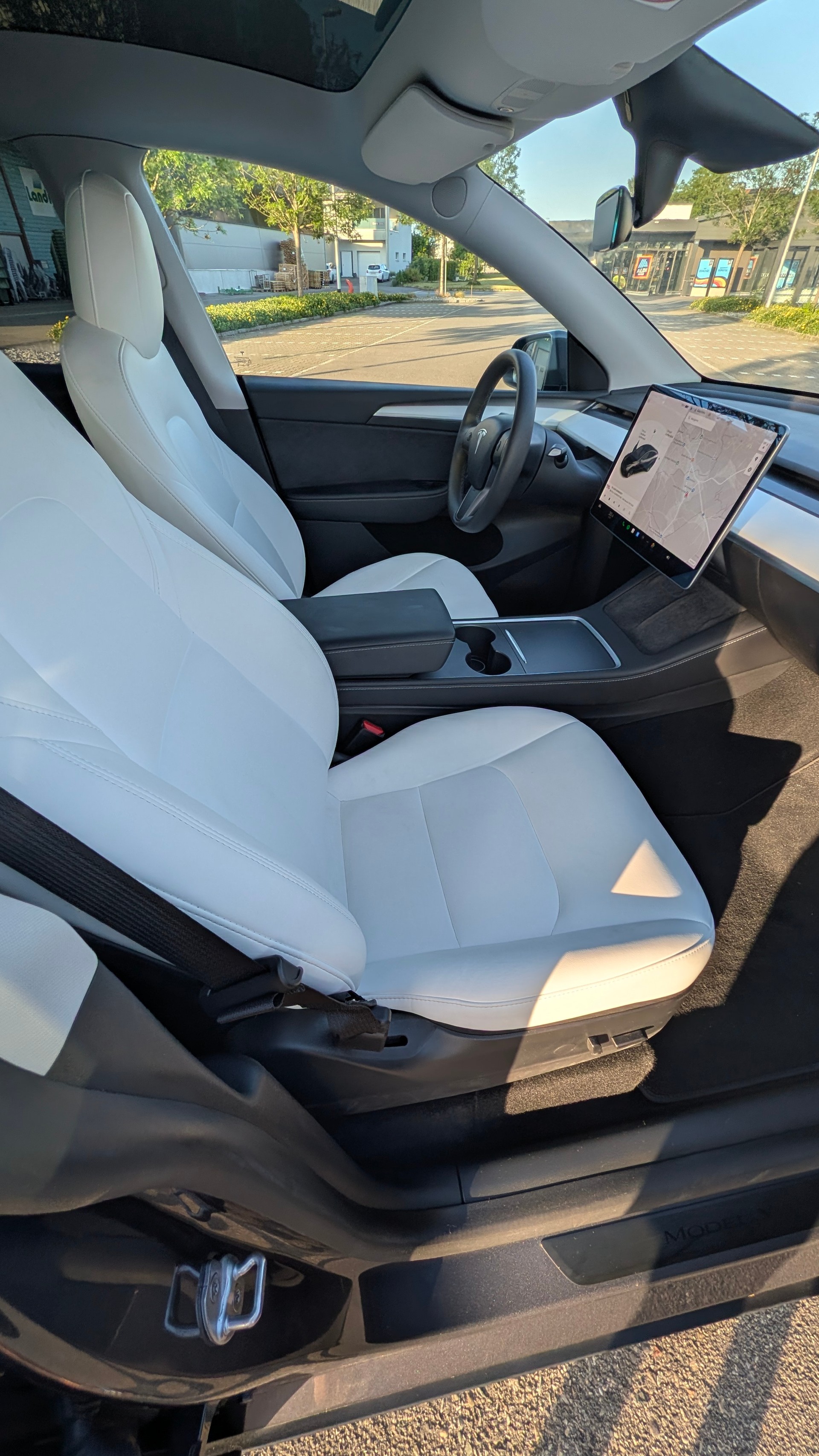 TESLA Long Range D-image-3