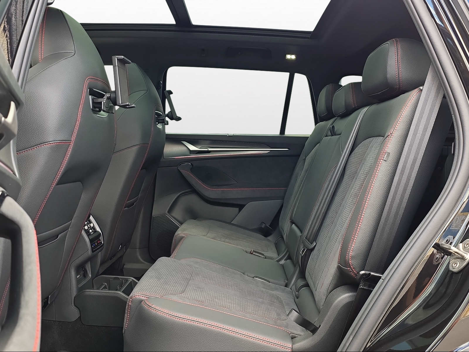 SKODA Kodiaq 2.0 TSI RS 4x4-image-10