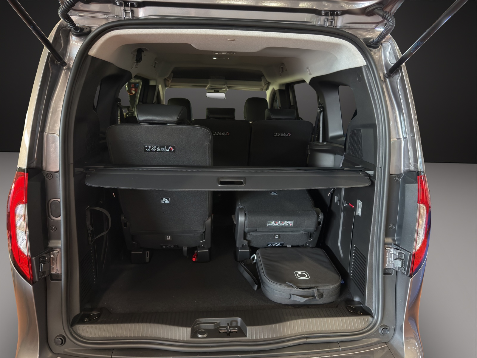 MERCEDES-BENZ EQT 45kWh Premium Plus Lang-image-10
