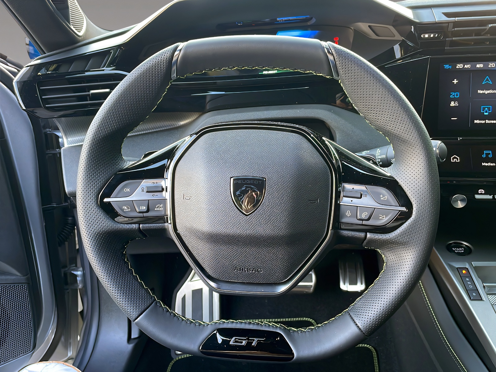 PEUGEOT 308 SW 1.6 PHEV 195 GT-image-8