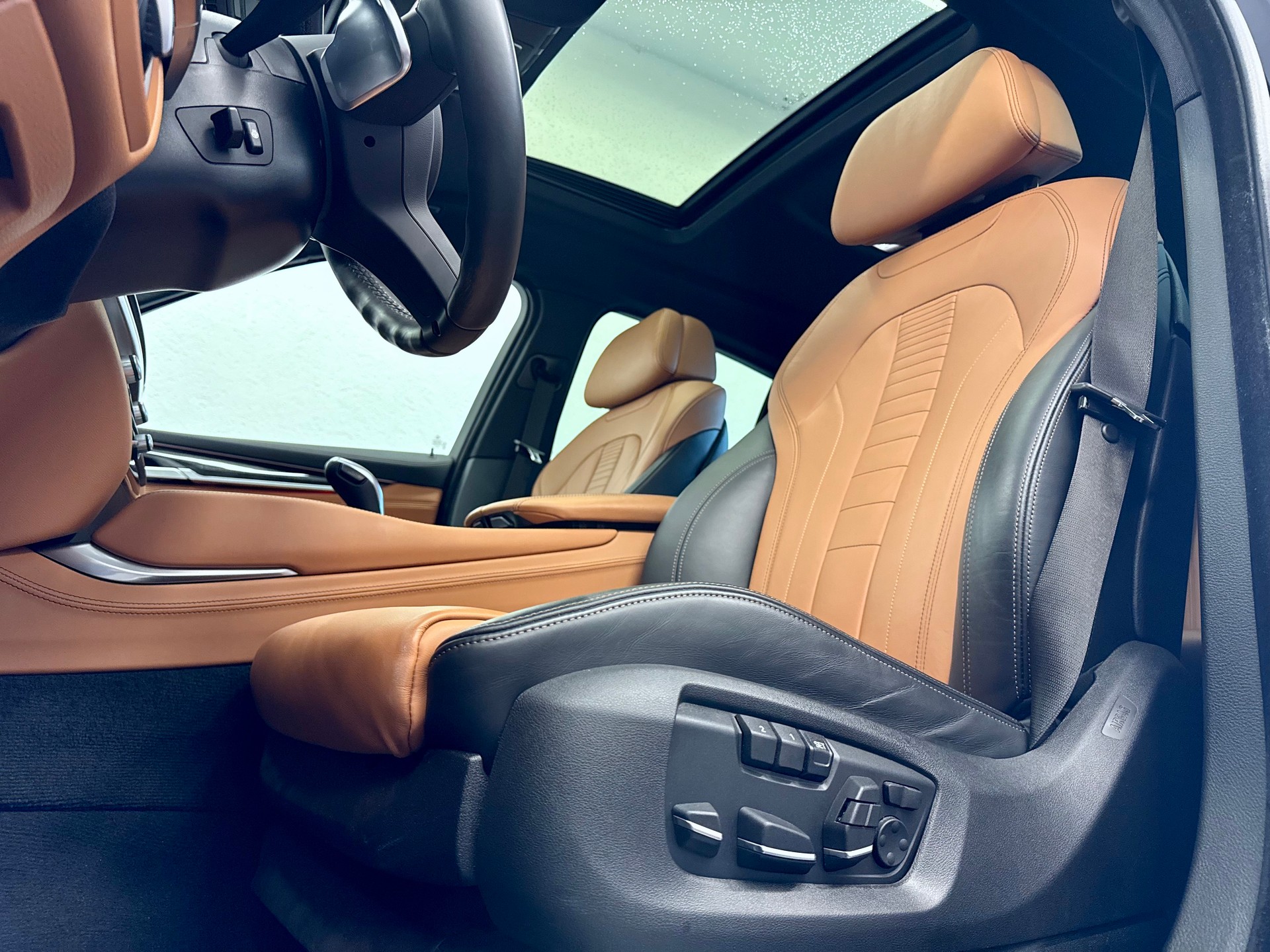BMW X6 xDrive 50i Steptronic-image-23