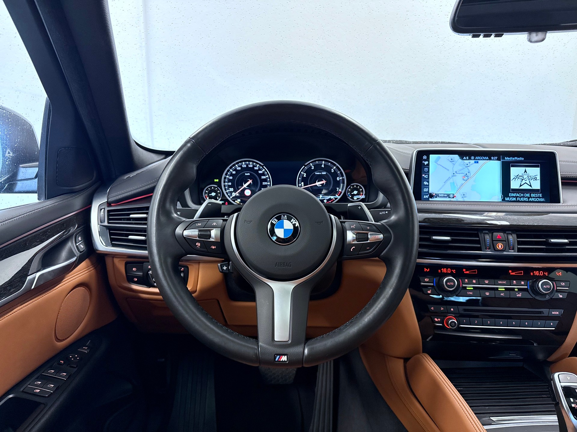 BMW X6 xDrive 50i Steptronic-image-16