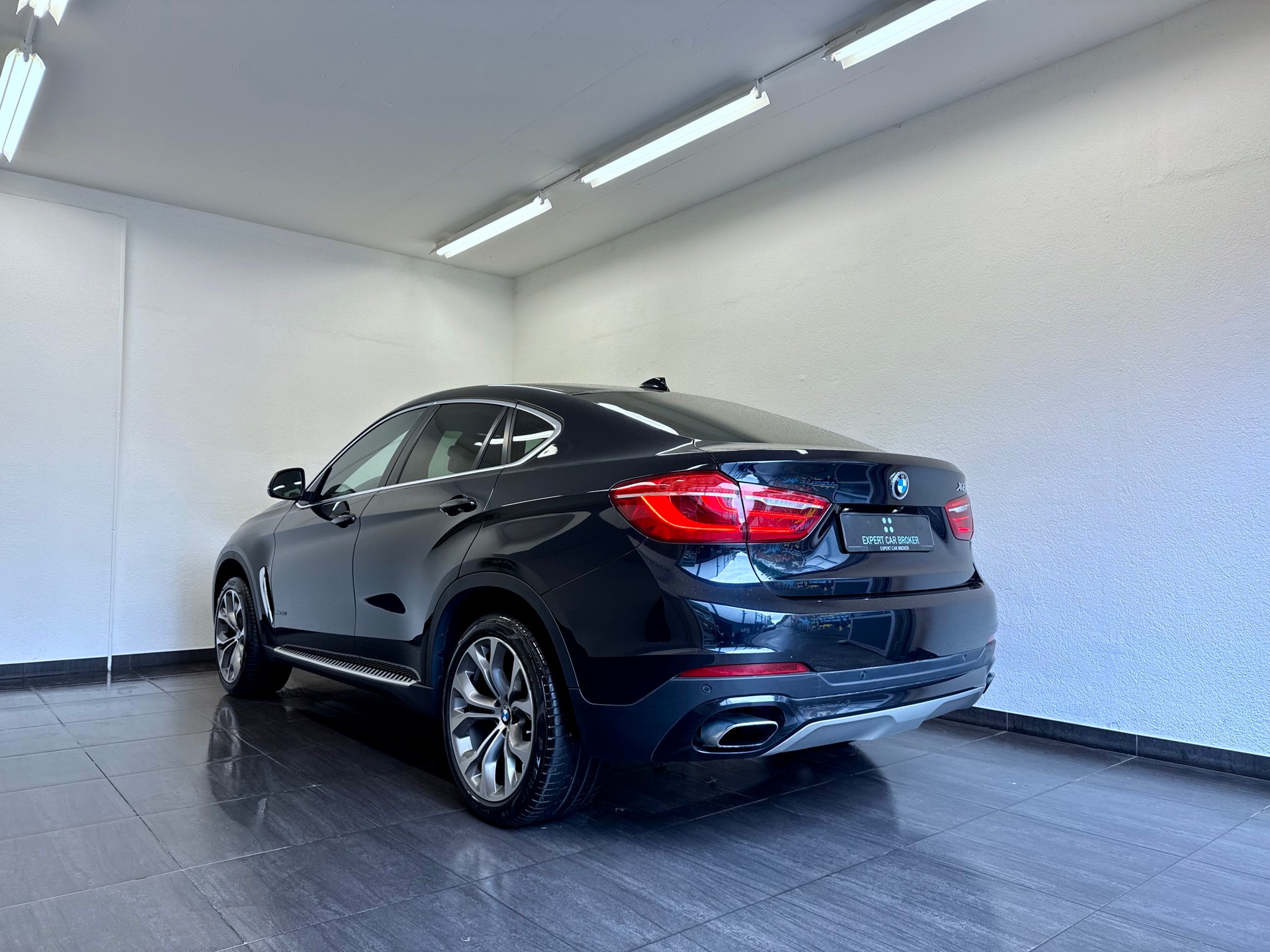 BMW X6 xDrive 50i Steptronic-image-8