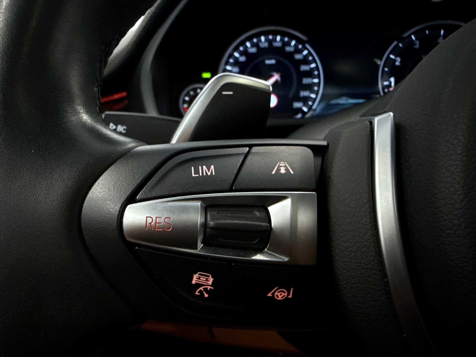 BMW X6 xDrive 50i Steptronic-image-27