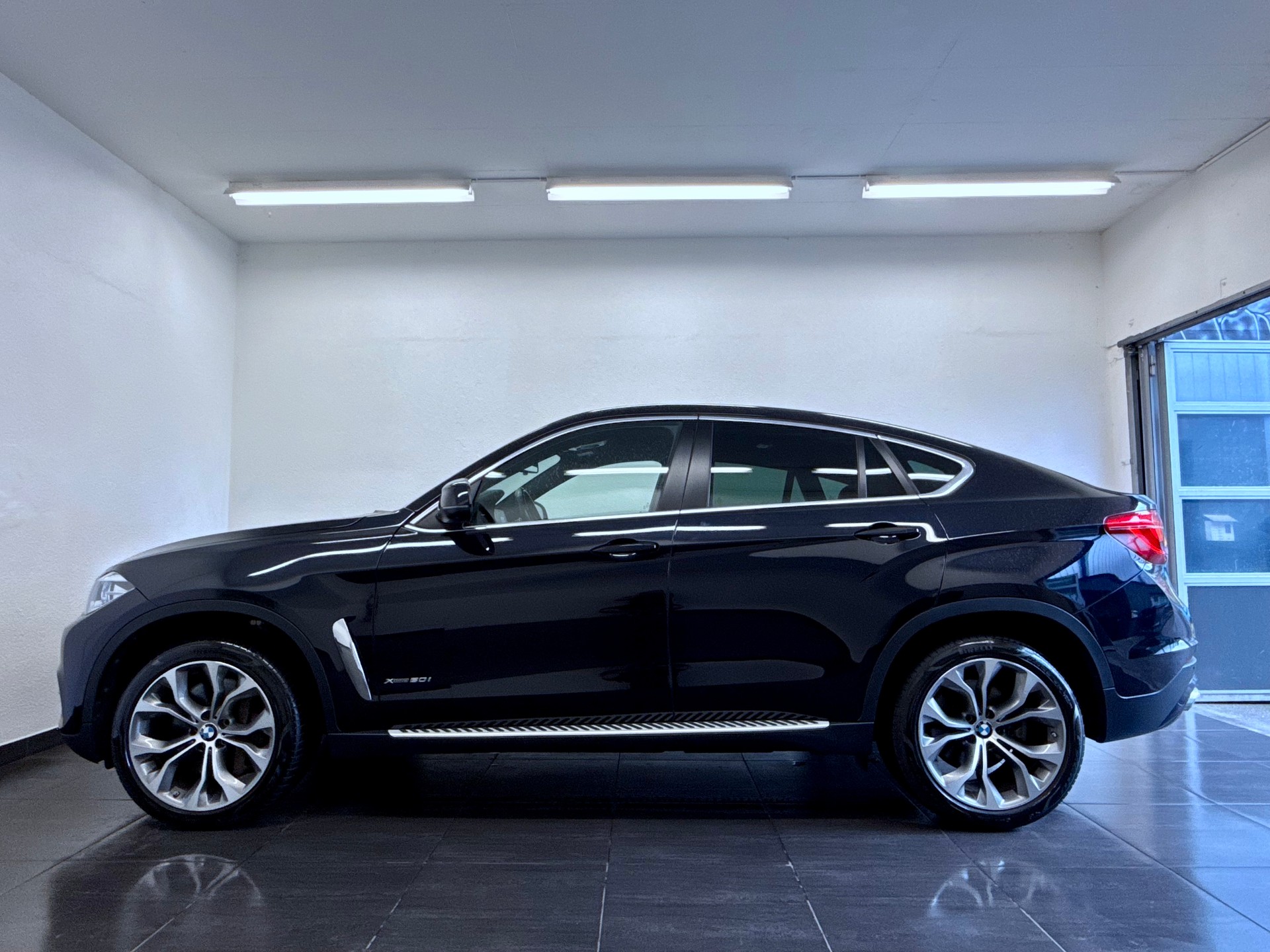 BMW X6 xDrive 50i Steptronic-image-6