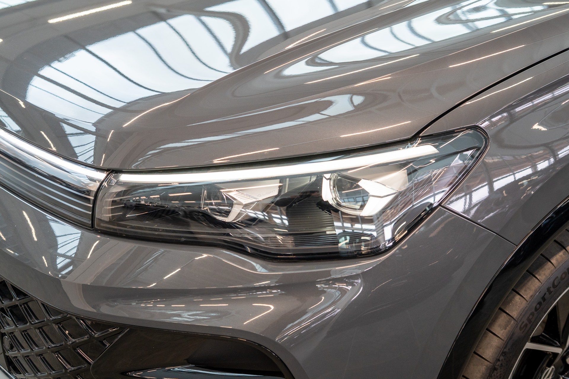 VW Tiguan 2.0 TSI R-Line DSG 4motion / Panorama-Glasdach / 360°Kamera / Massagesitze-image-26