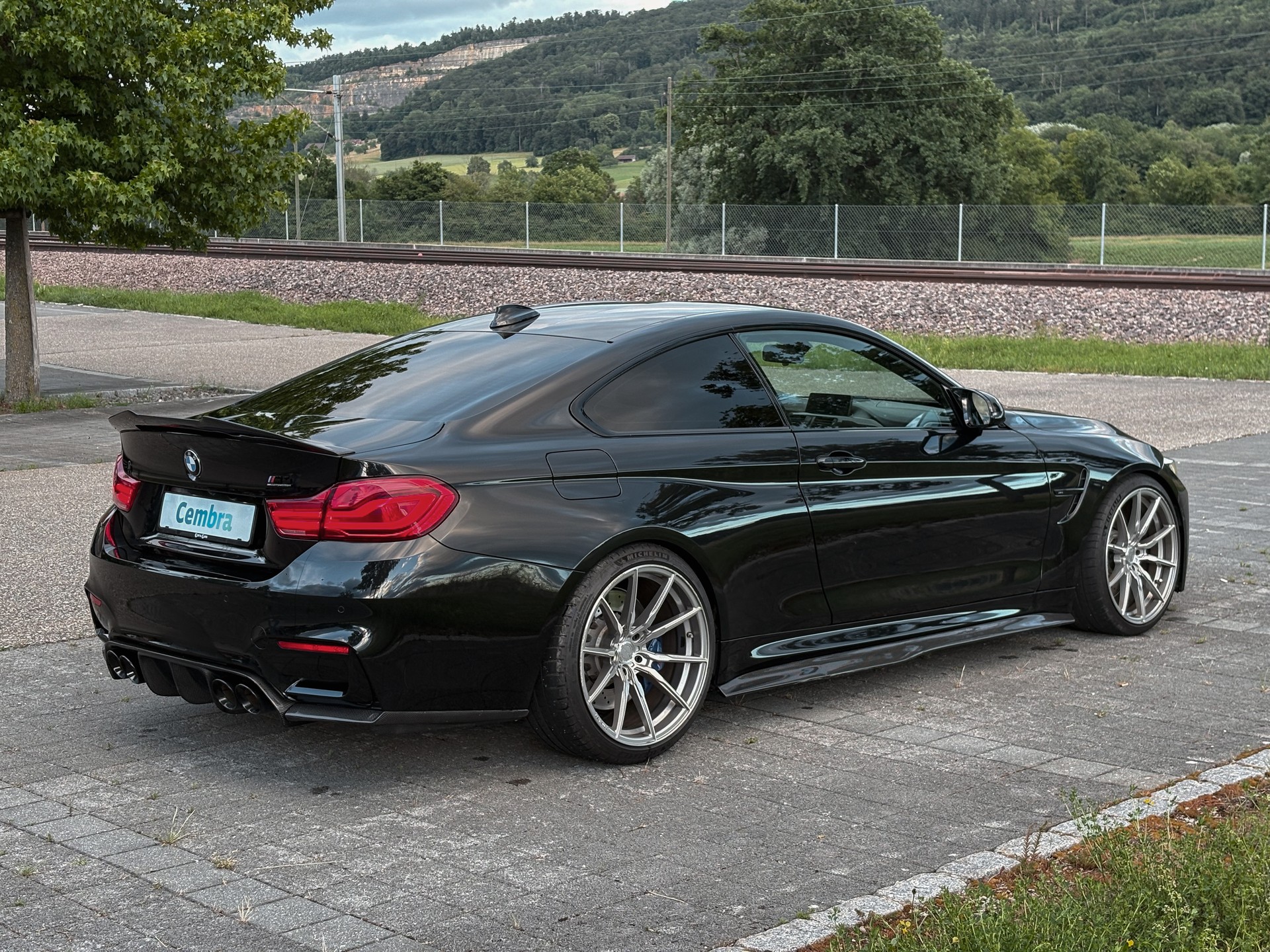 BMW M4 Coupé Competition DKG-image-4