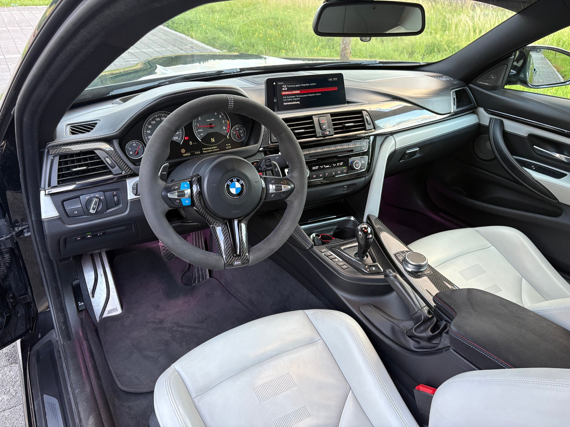 BMW M4 Coupé Competition DKG-image-11