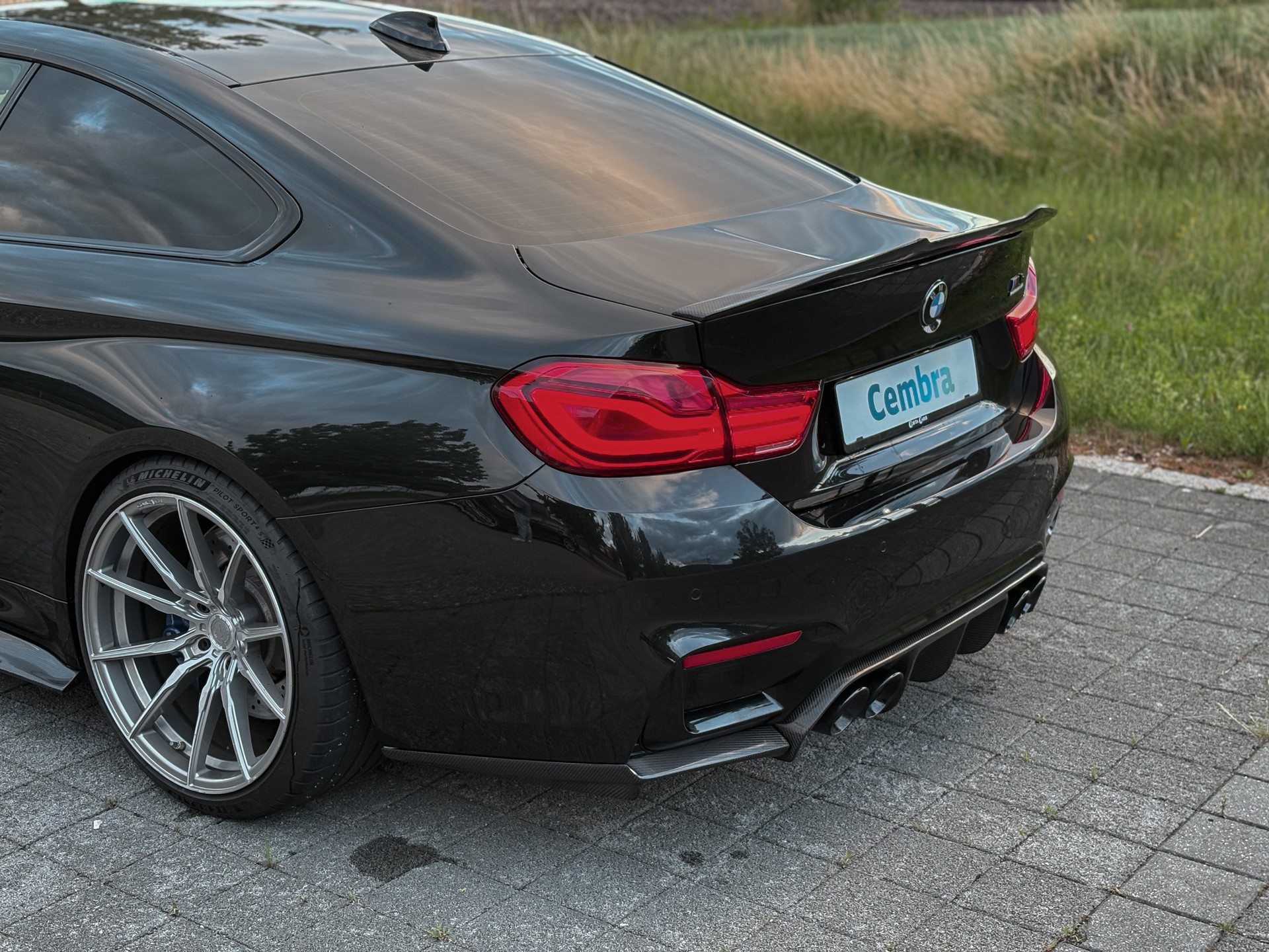 BMW M4 Coupé Competition DKG-image-10