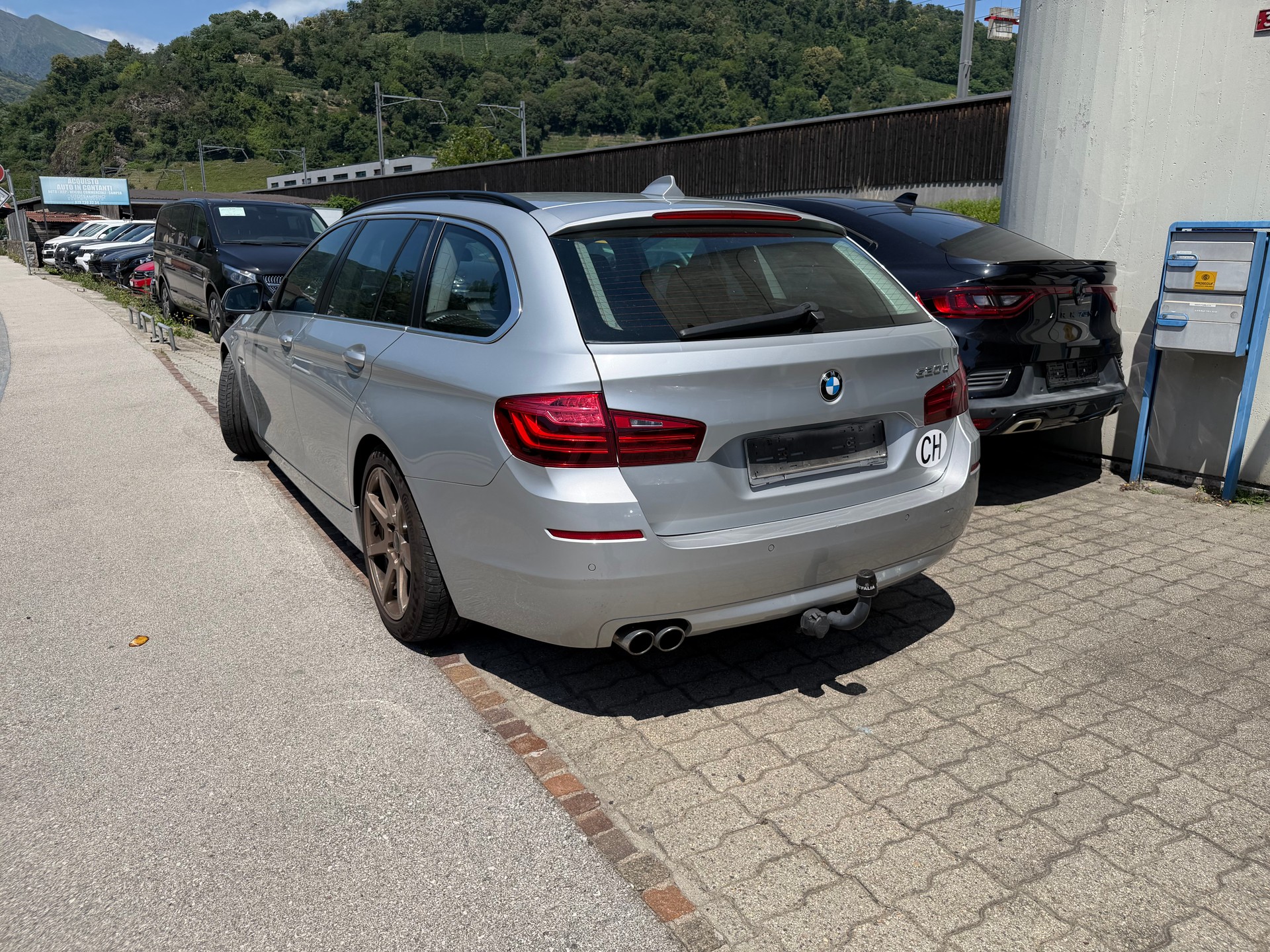 BMW 520d Touring Steptronic-image-4