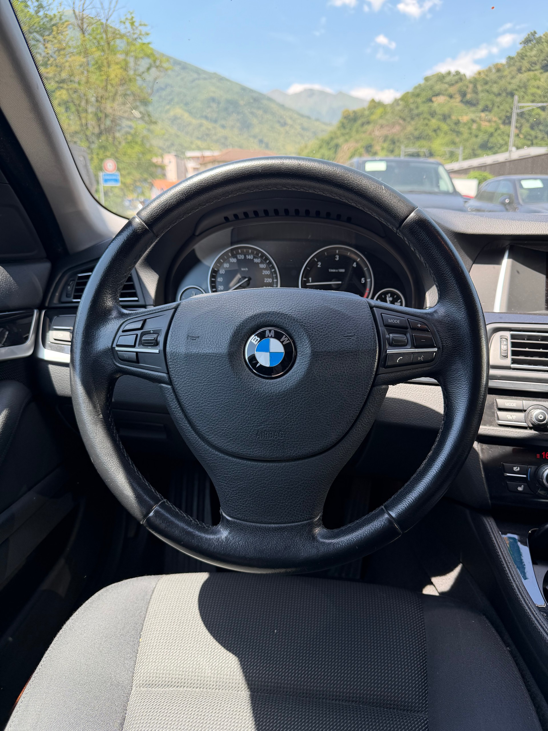 BMW 520d Touring Steptronic-image-9