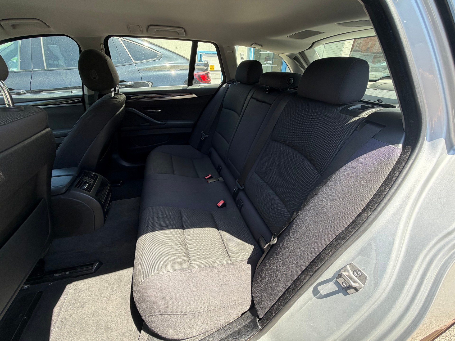 BMW 520d Touring Steptronic-image-15