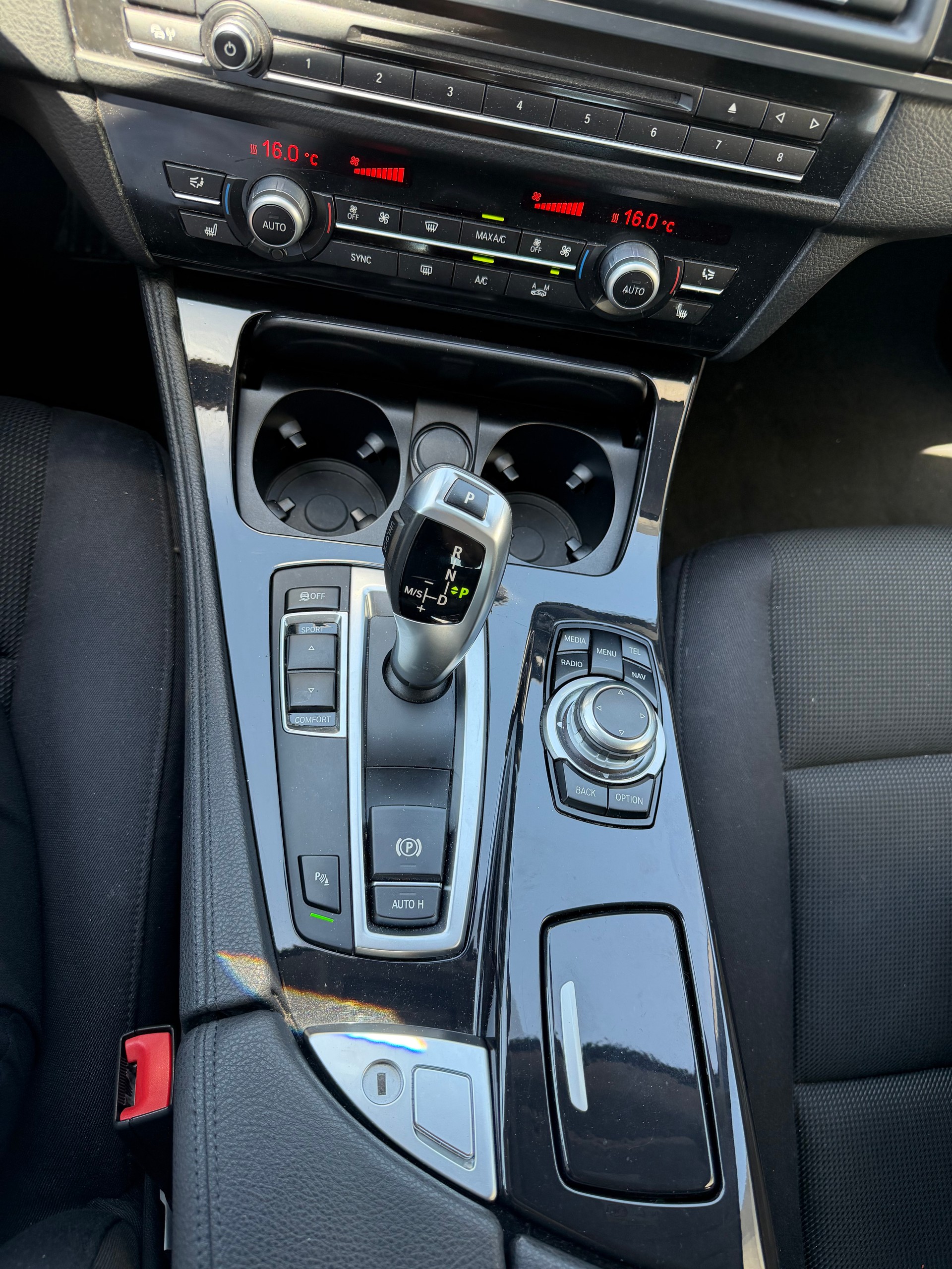 BMW 520d Touring Steptronic-image-13