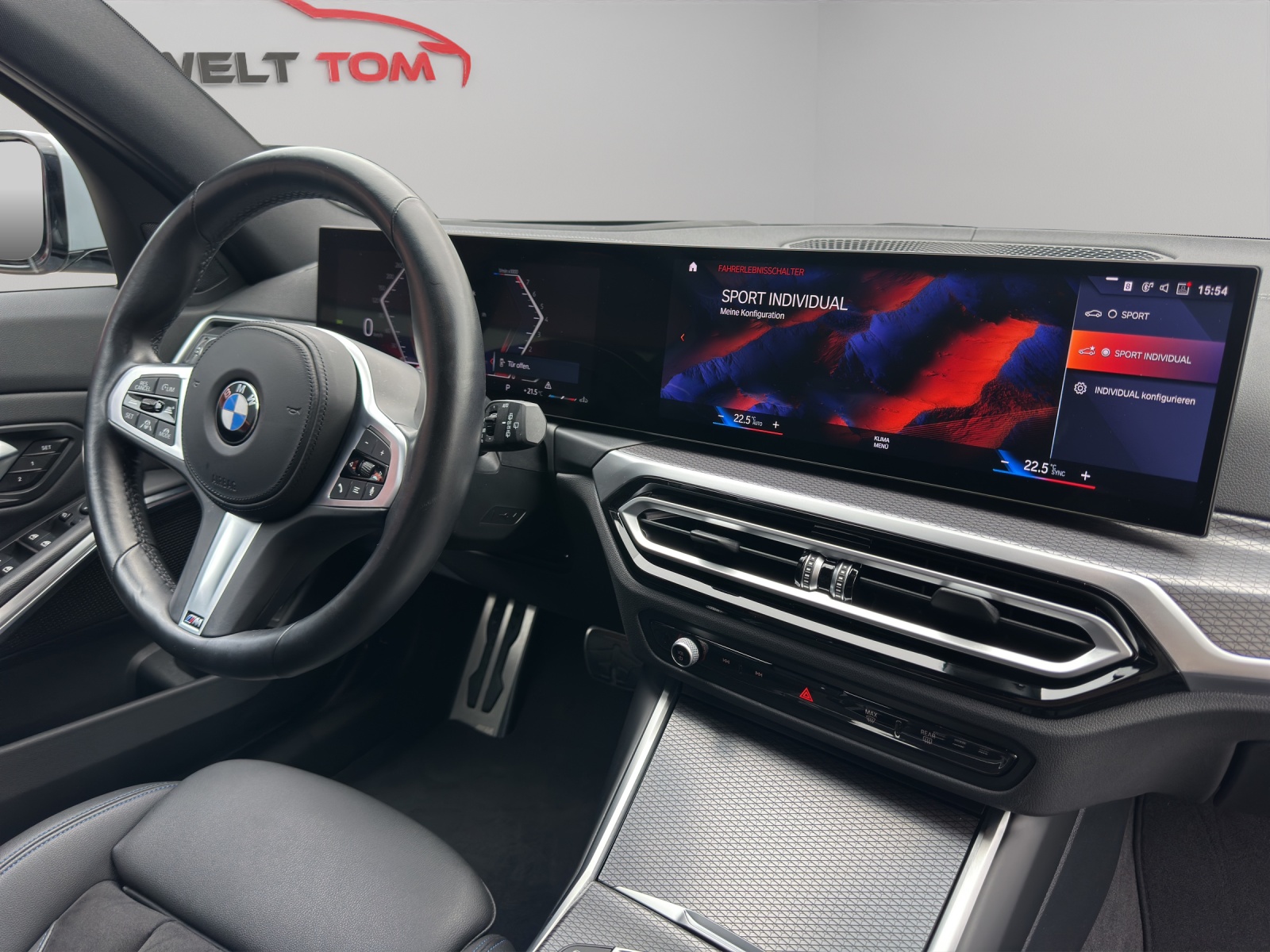 BMW 318i Touring Steptronic M Sport-image-11