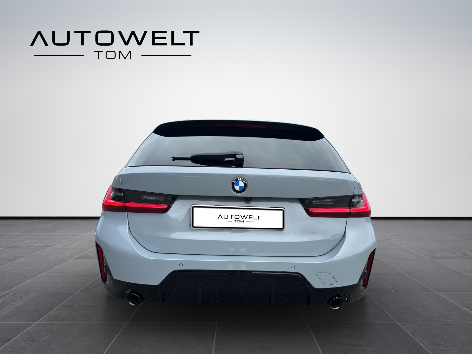 BMW 318i Touring Steptronic M Sport-image-3