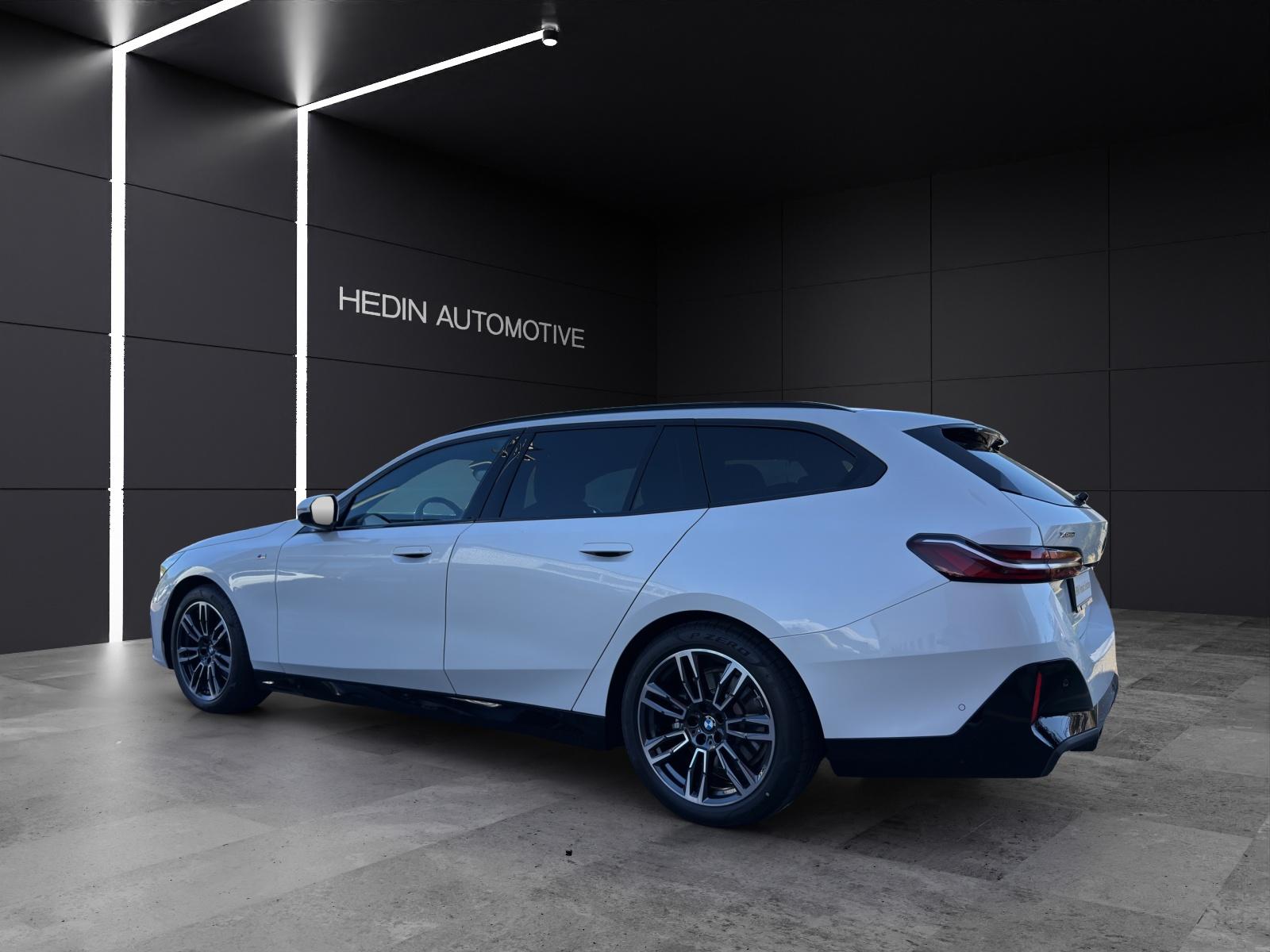 BMW 520d xDrive Touring-image-3