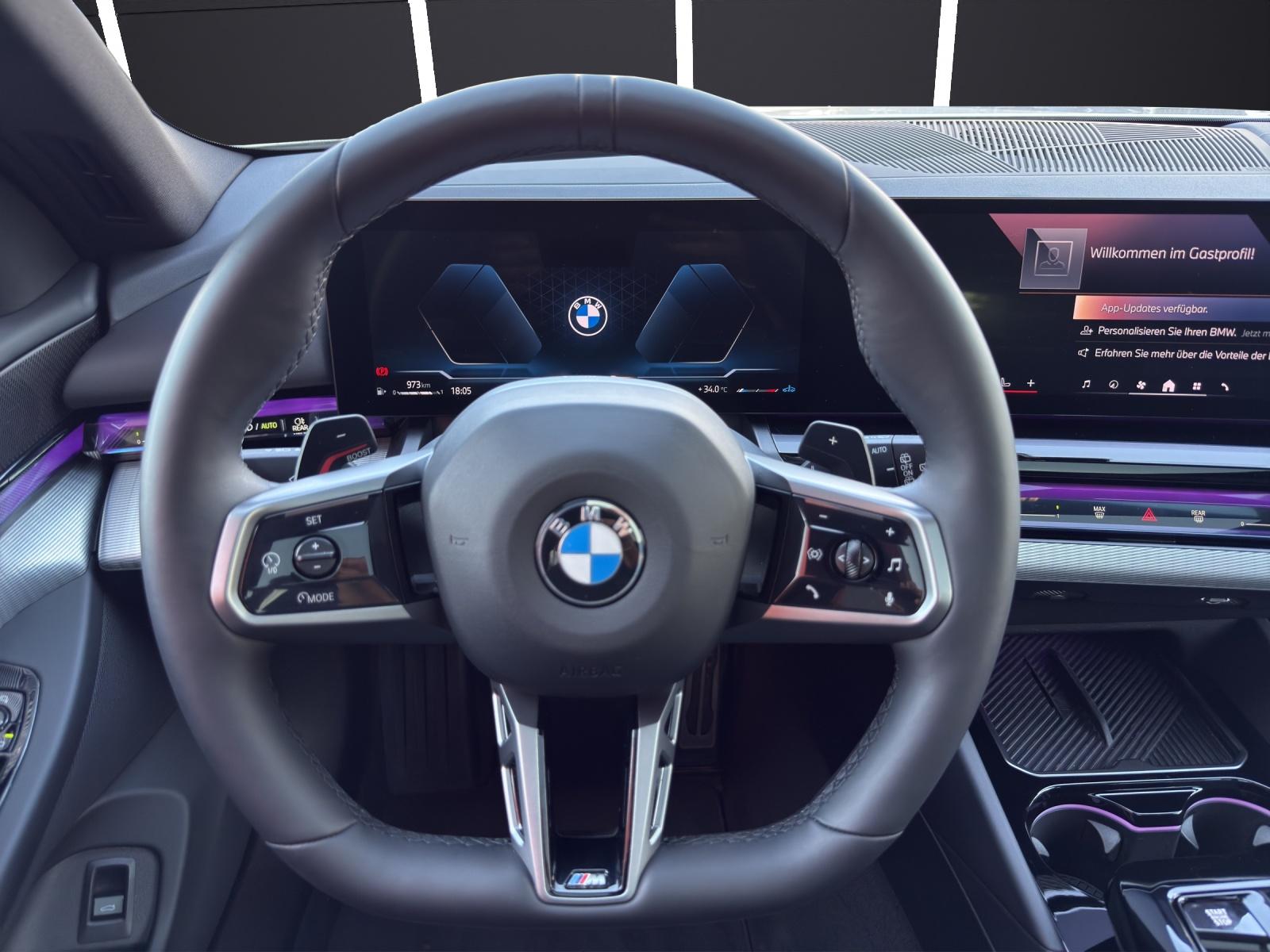 BMW 520d xDrive Touring-image-14