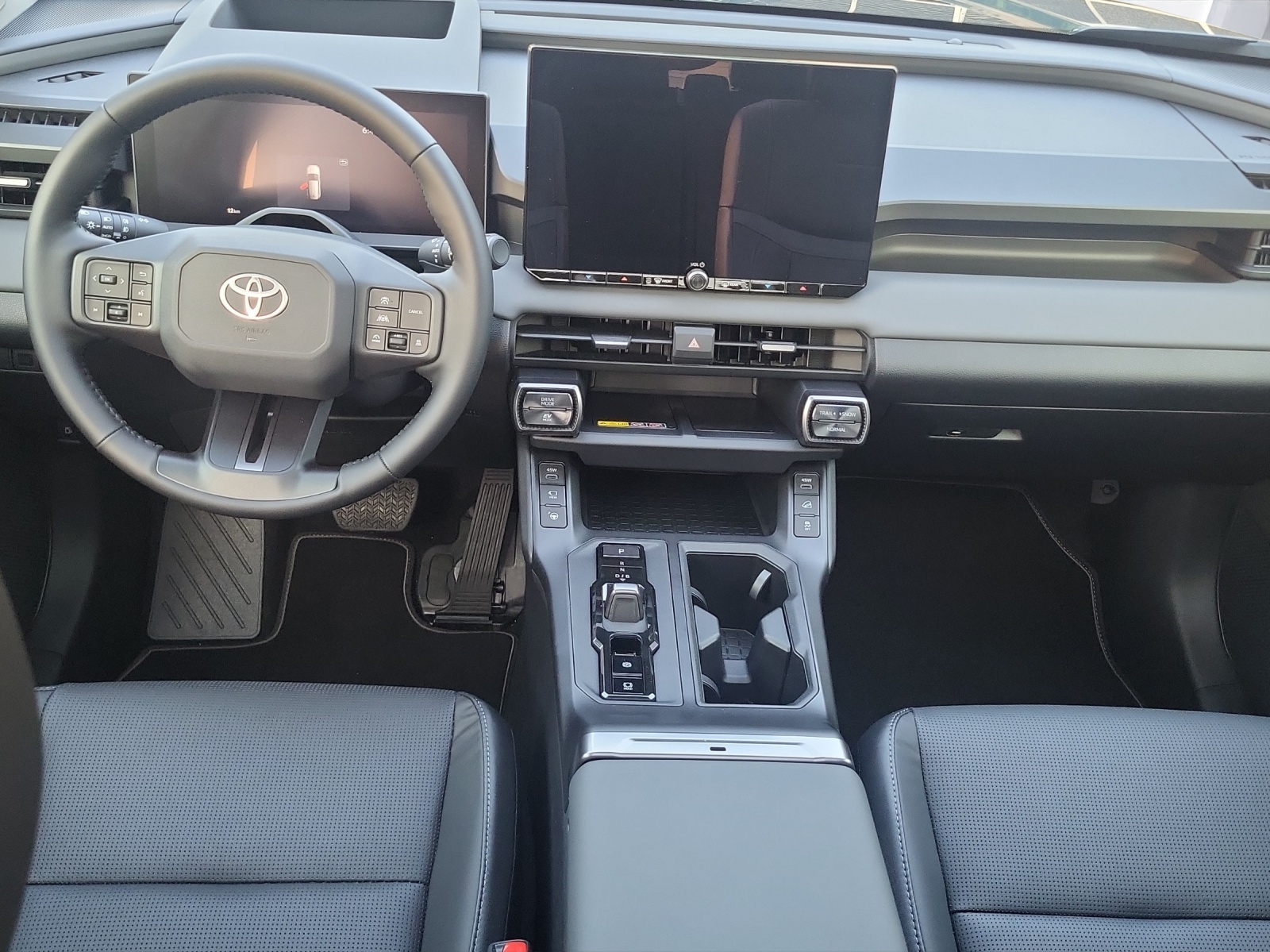 TOYOTA RAV-4 2.5 HEV Premium AWD-image-13