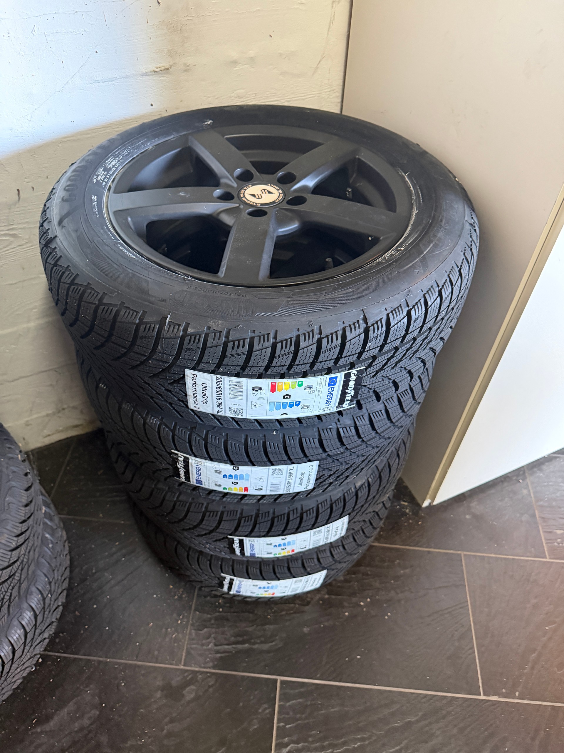 AUDI 2.0 TFSI quattro S-Tronic-image-4
