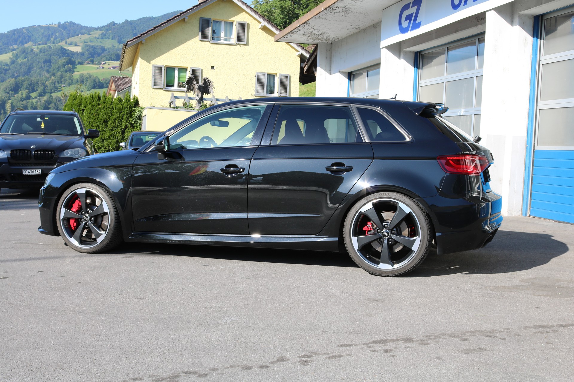 AUDI RS3 2.5 TSI quattro S-tronic-image-2