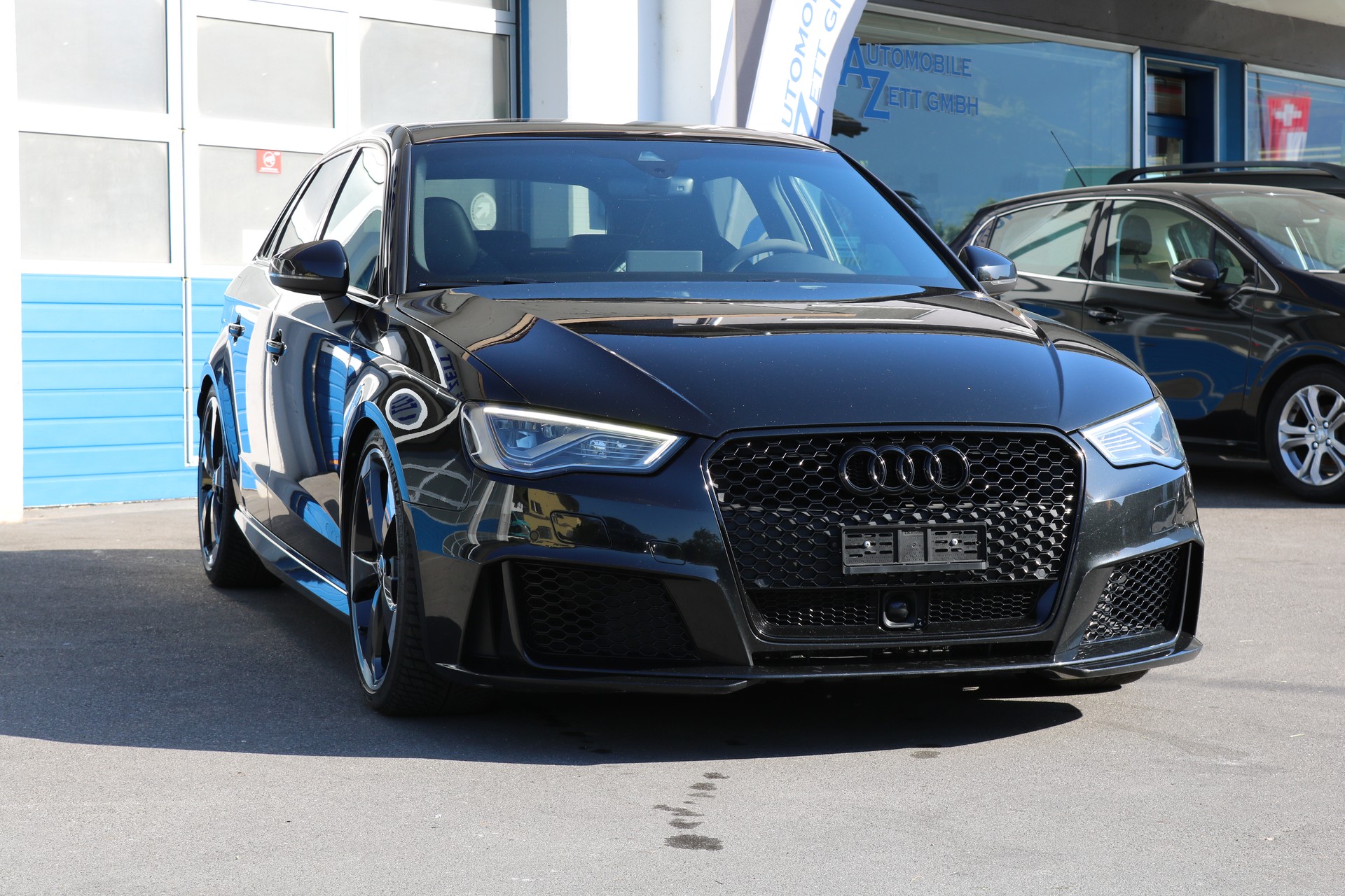 AUDI RS3 2.5 TSI quattro S-tronic-image-0