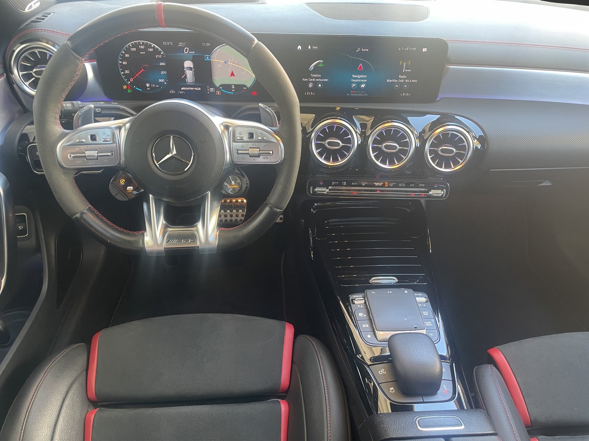 MERCEDES-BENZ CLA Shooting Brake 45 S AMG 4Matic+ 8G-DCT-image-9