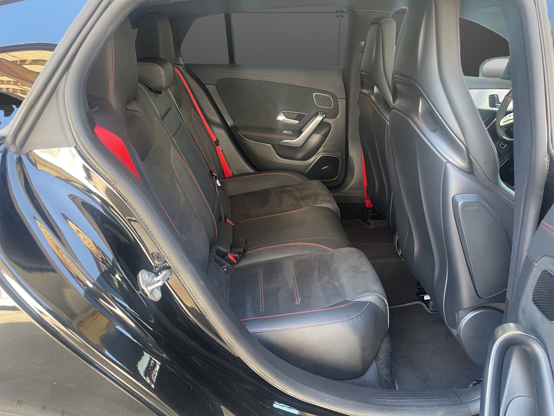MERCEDES-BENZ CLA Shooting Brake 45 S AMG 4Matic+ 8G-DCT-image-8