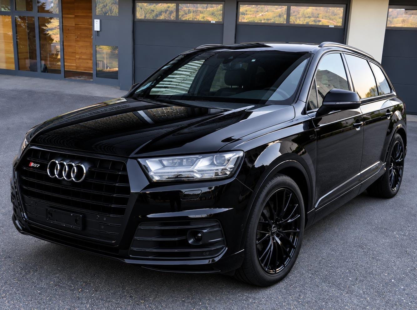 AUDI SQ7 4.0 TDI quattro tiptronic-image-3