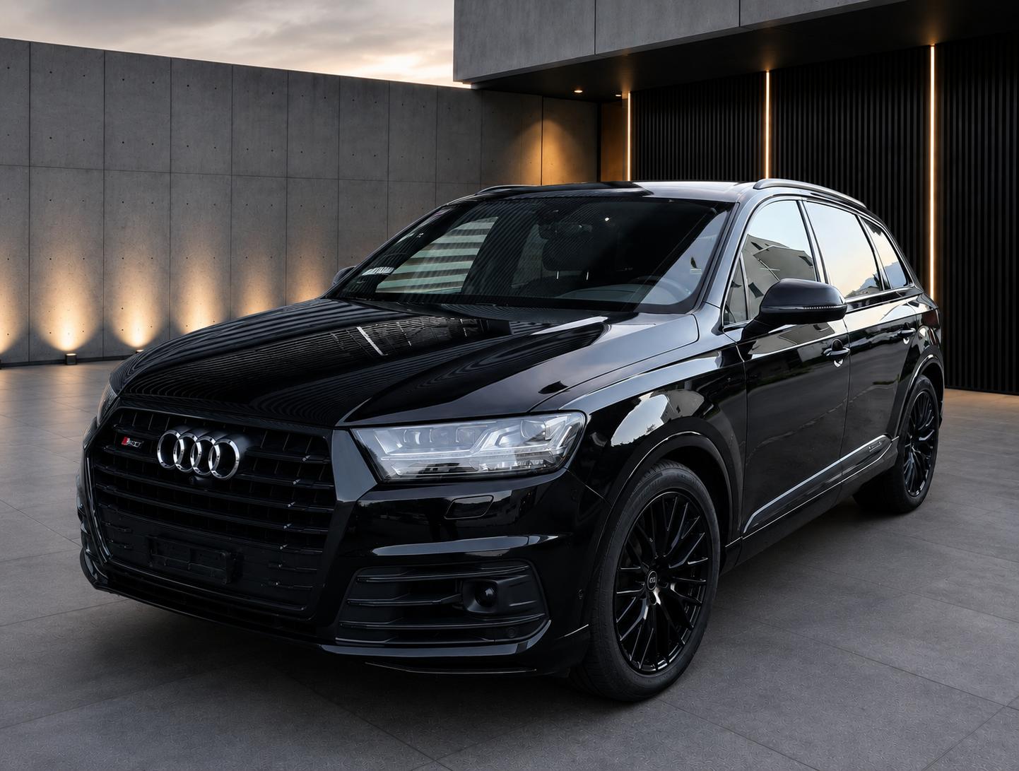 AUDI SQ7 4.0 TDI quattro tiptronic-image-1