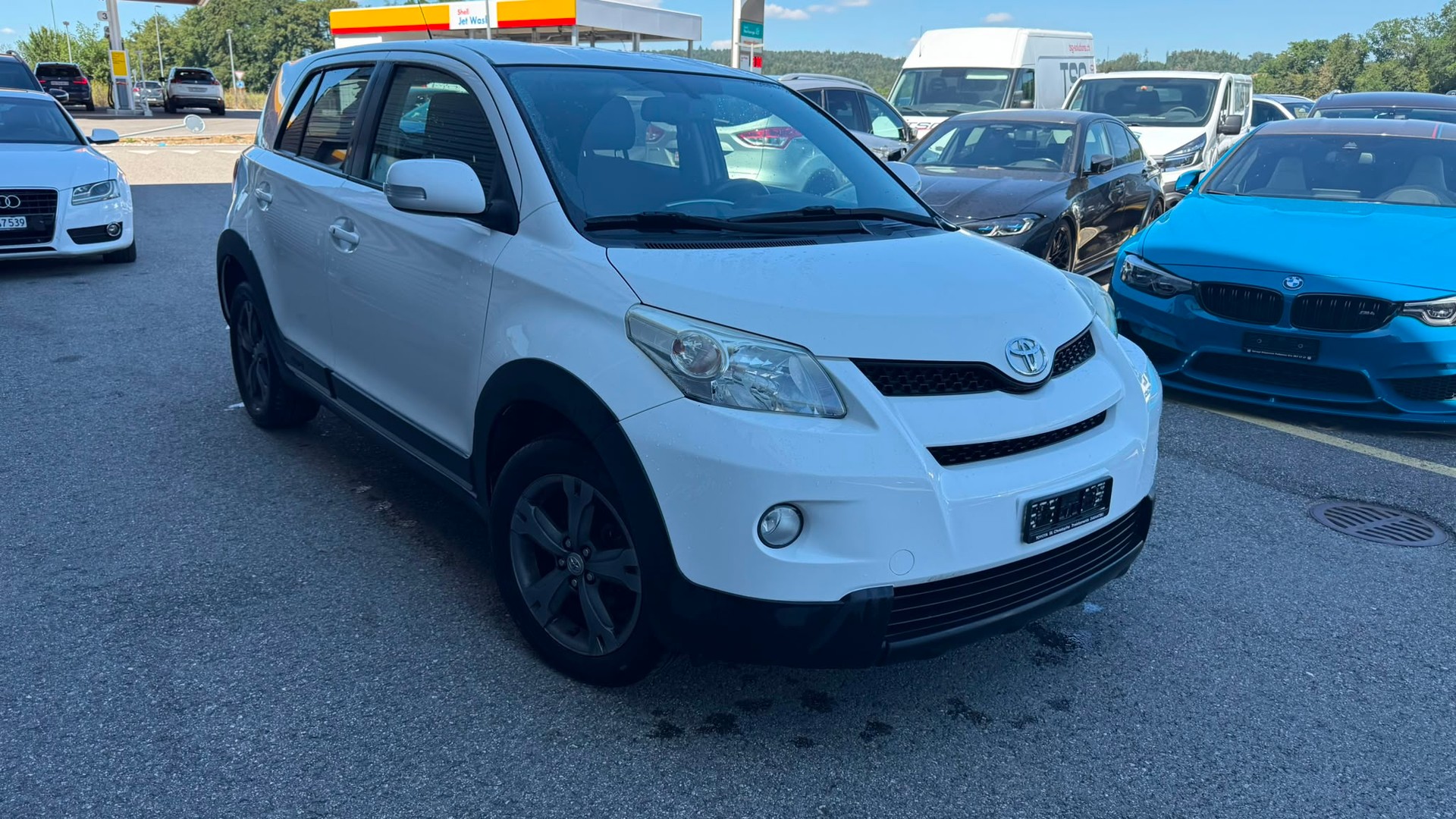 TOYOTA UrbanCruiser 1.4 D-4D Linea Sol 4WD-image-0