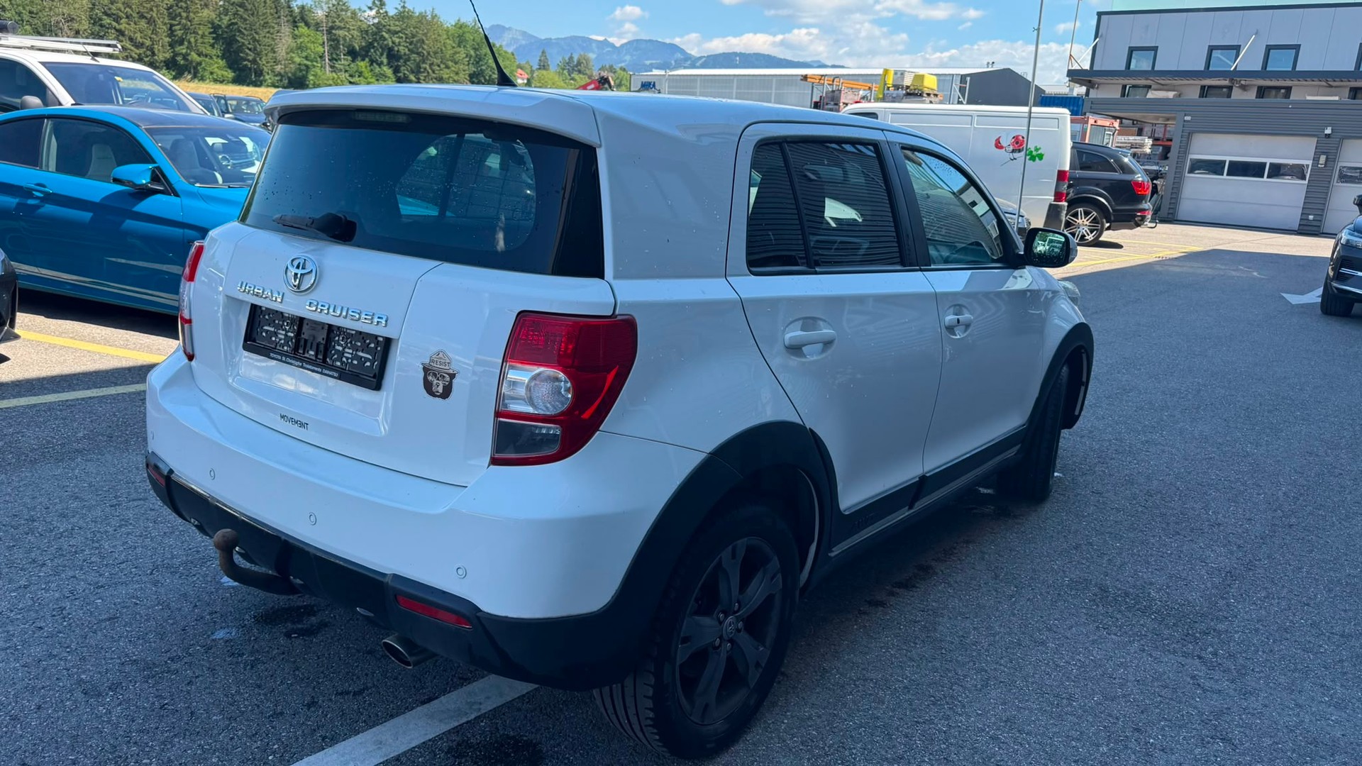 TOYOTA UrbanCruiser 1.4 D-4D Linea Sol 4WD-image-3