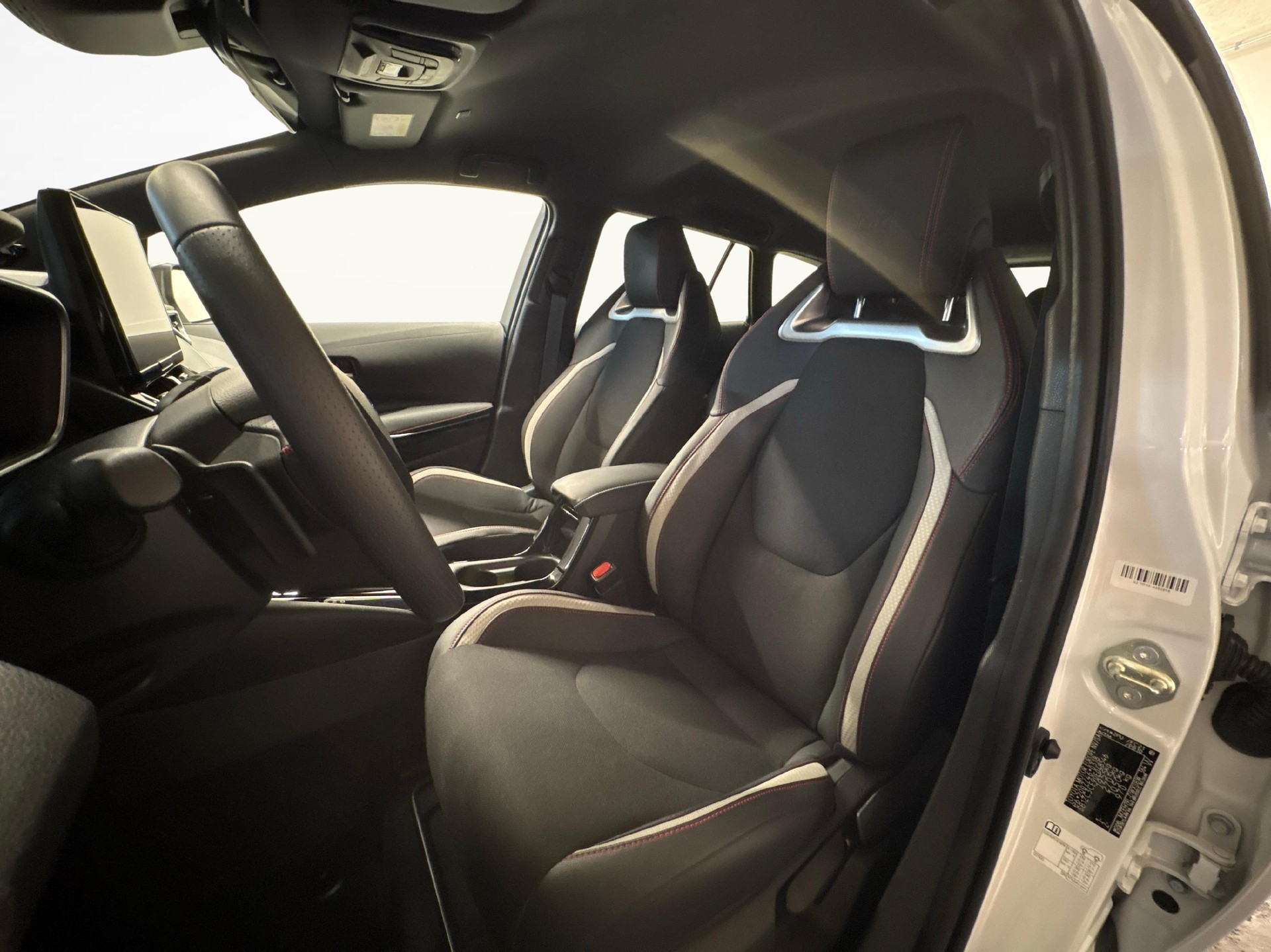 TOYOTA Corolla Touring Sports 2.0 HSD GR Sport-image-12