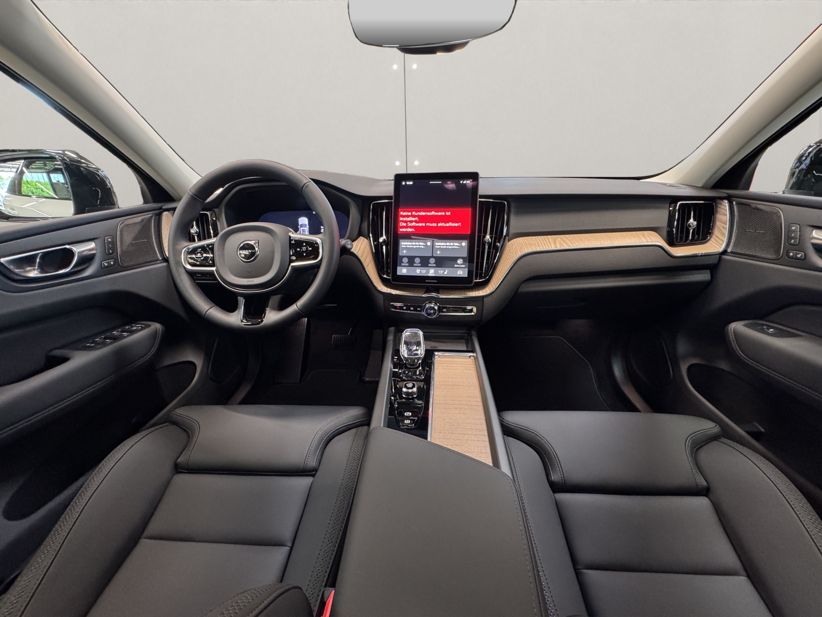 VOLVO XC60 2.0 T6 TE Plus Dark eAWD-image-8