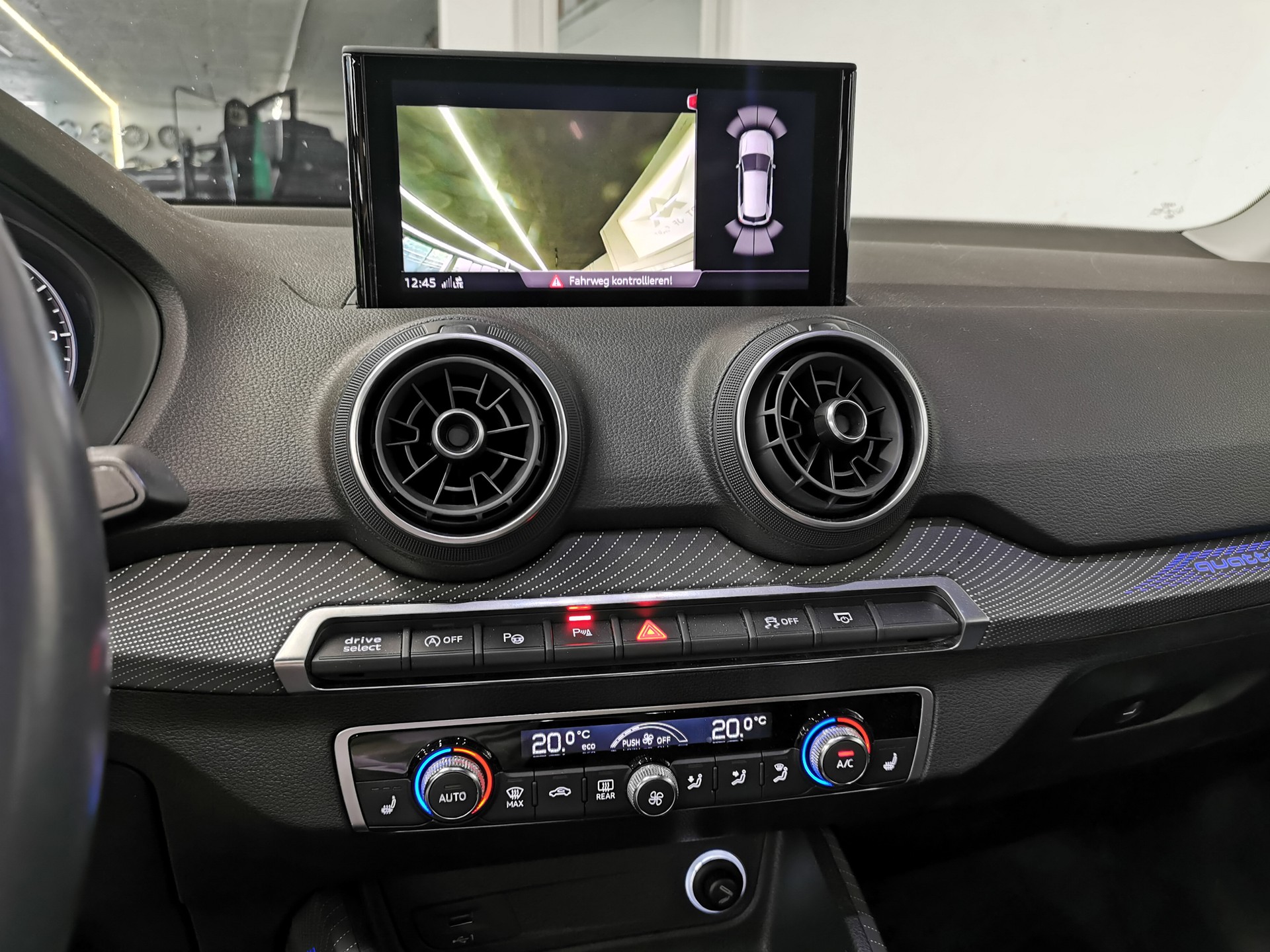 AUDI Q2 2.0 TDI AUDI EXCLUSIVE Edition # 1 quattro S-tronic NAPPA LEDER UNIKAT INDIVIDUAL AUSSTATTUNG PANO EL. HECKKLAPPE B&O S-LINE-image-6