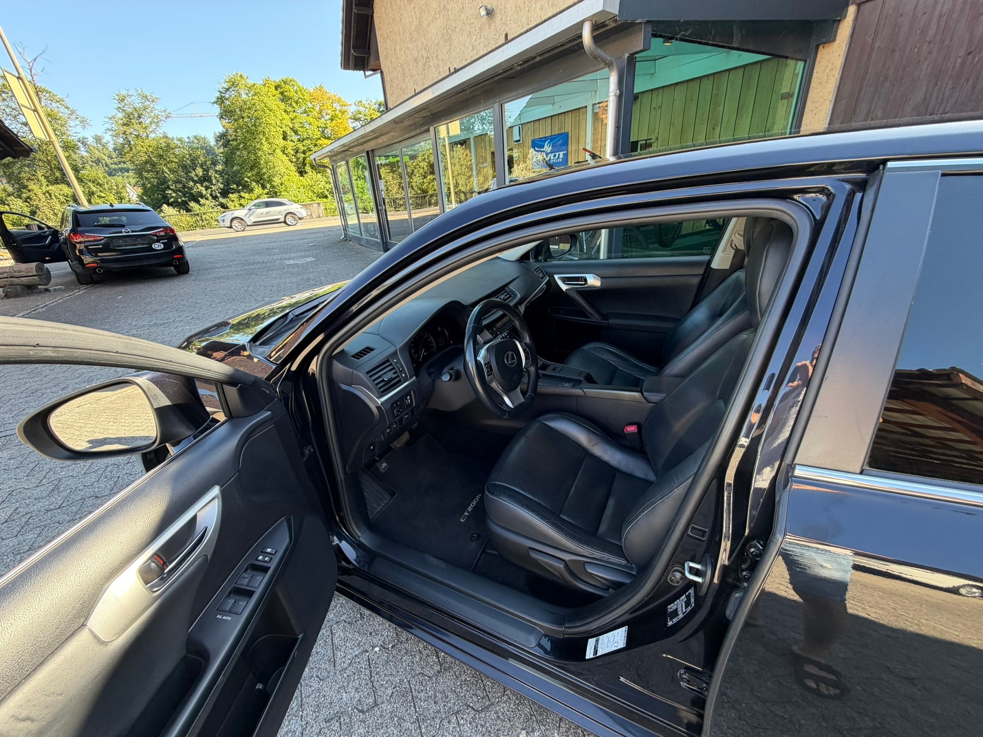 LEXUS CT 200h 1.8 excellence CVT-image-6