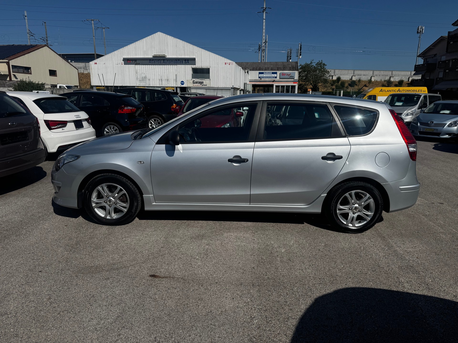HYUNDAI i30 Wagon 1.4 Comfort-image-2