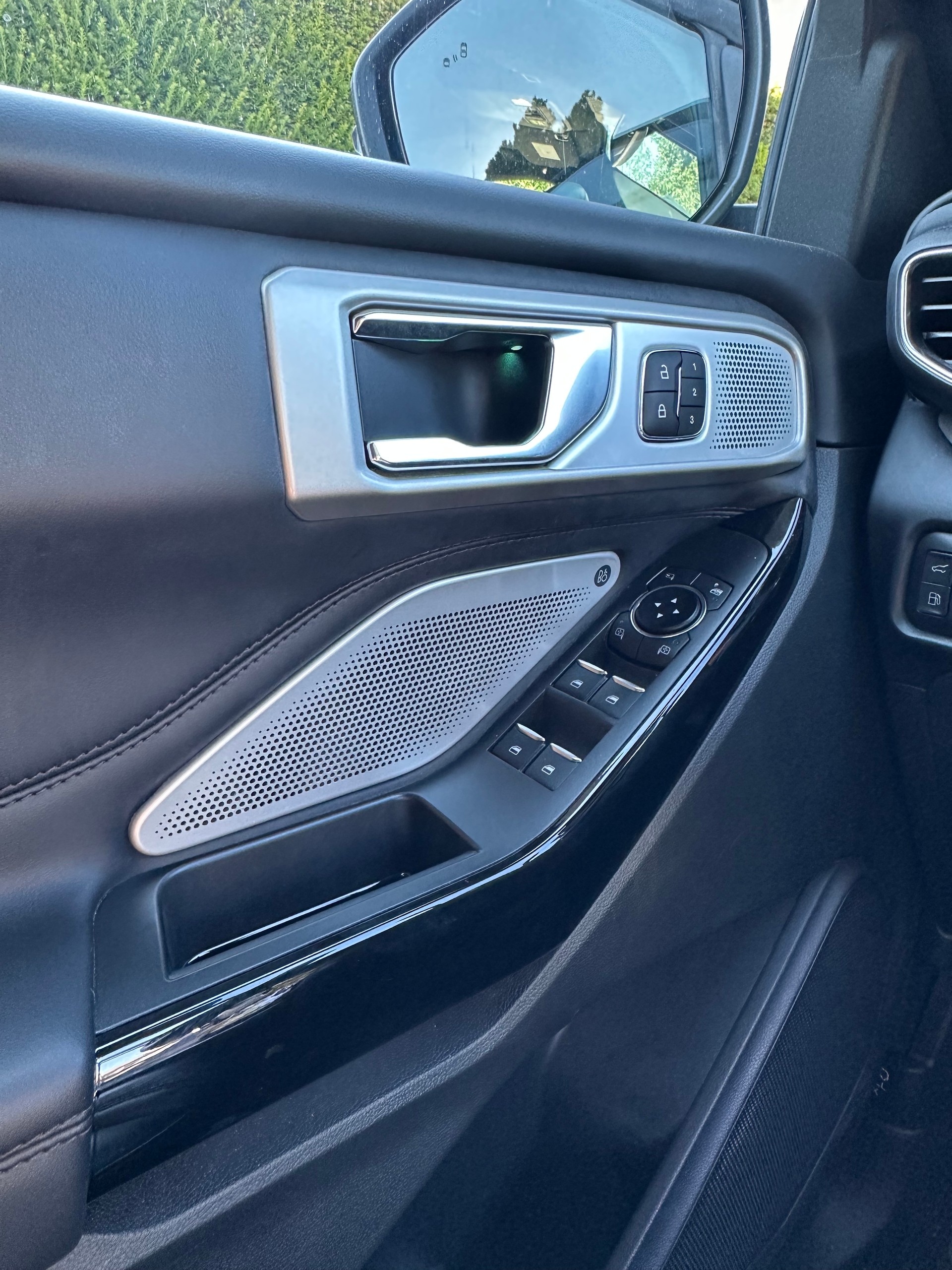FORD 3.0 V6 Plug-in Hybrid Platinum-image-7
