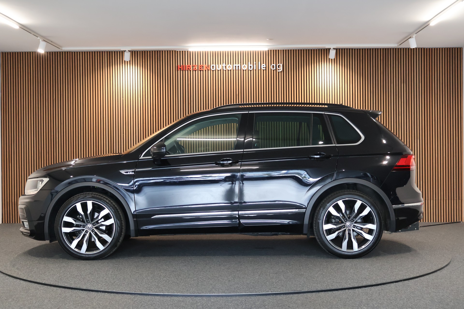 VW Tiguan 1.4TSI Comfortline 4Motion-image-1