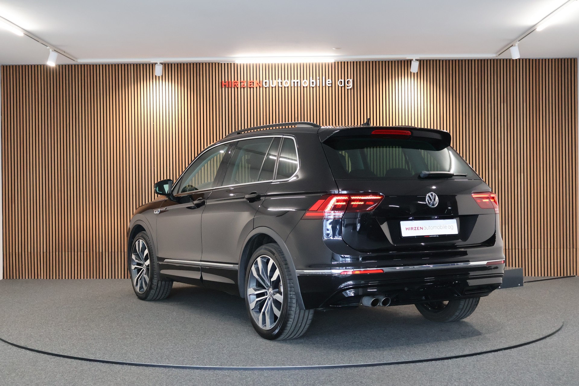 VW Tiguan 1.4TSI Comfortline 4Motion-image-2
