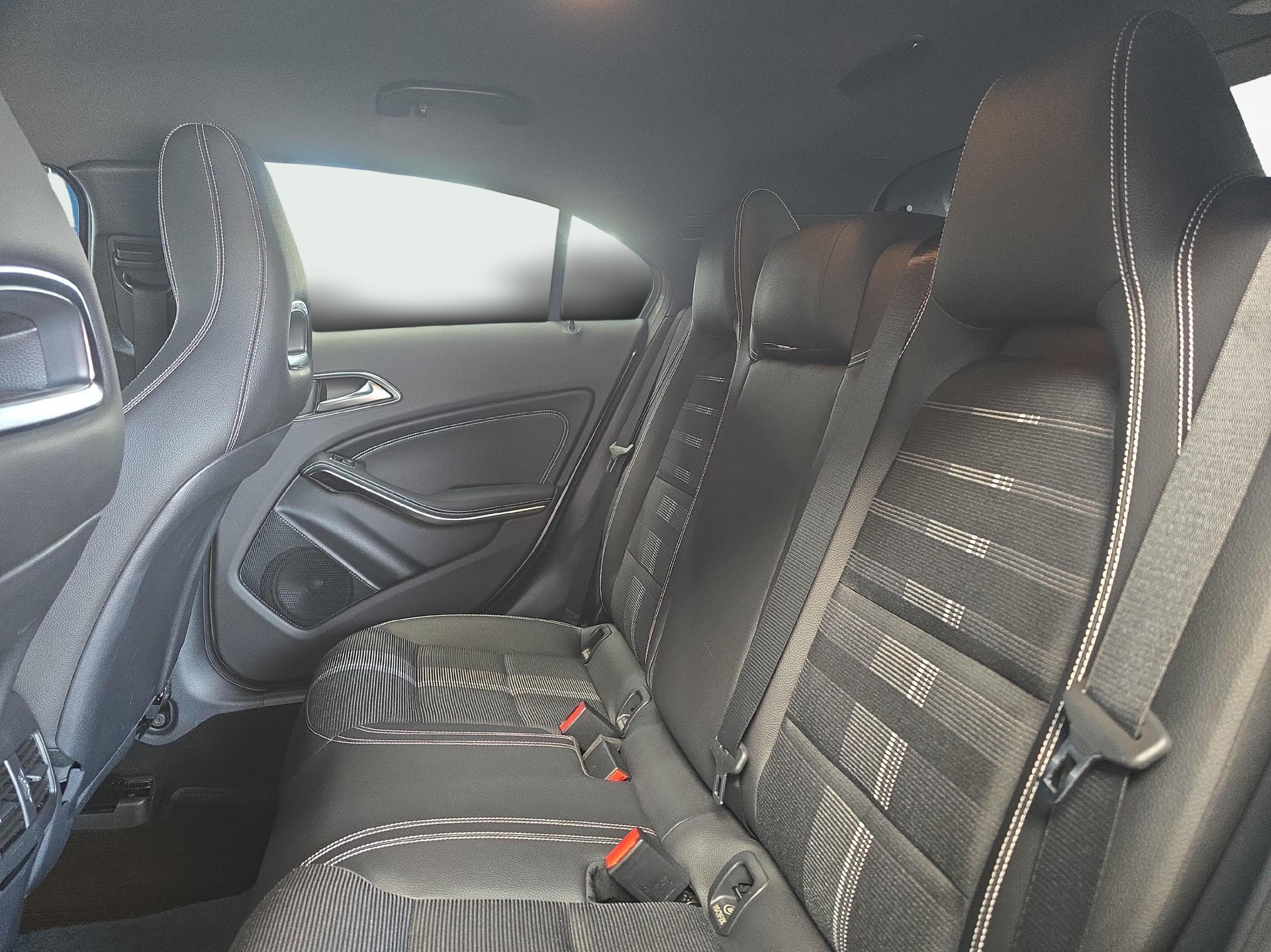 MERCEDES-BENZ A 200 Urban-image-8